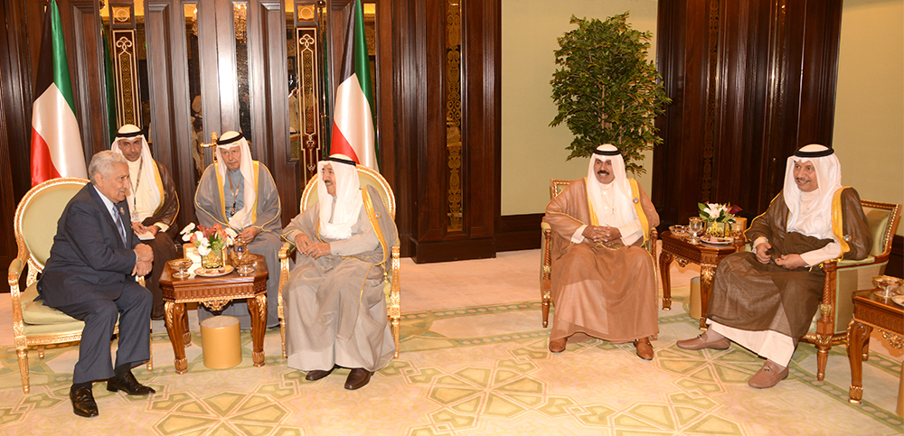 His Highness the Amir Sheikh Sabah Al-Ahmad Al-Jaber Al-Sabah received Jordan's Prime Minister Abdullah Ensour