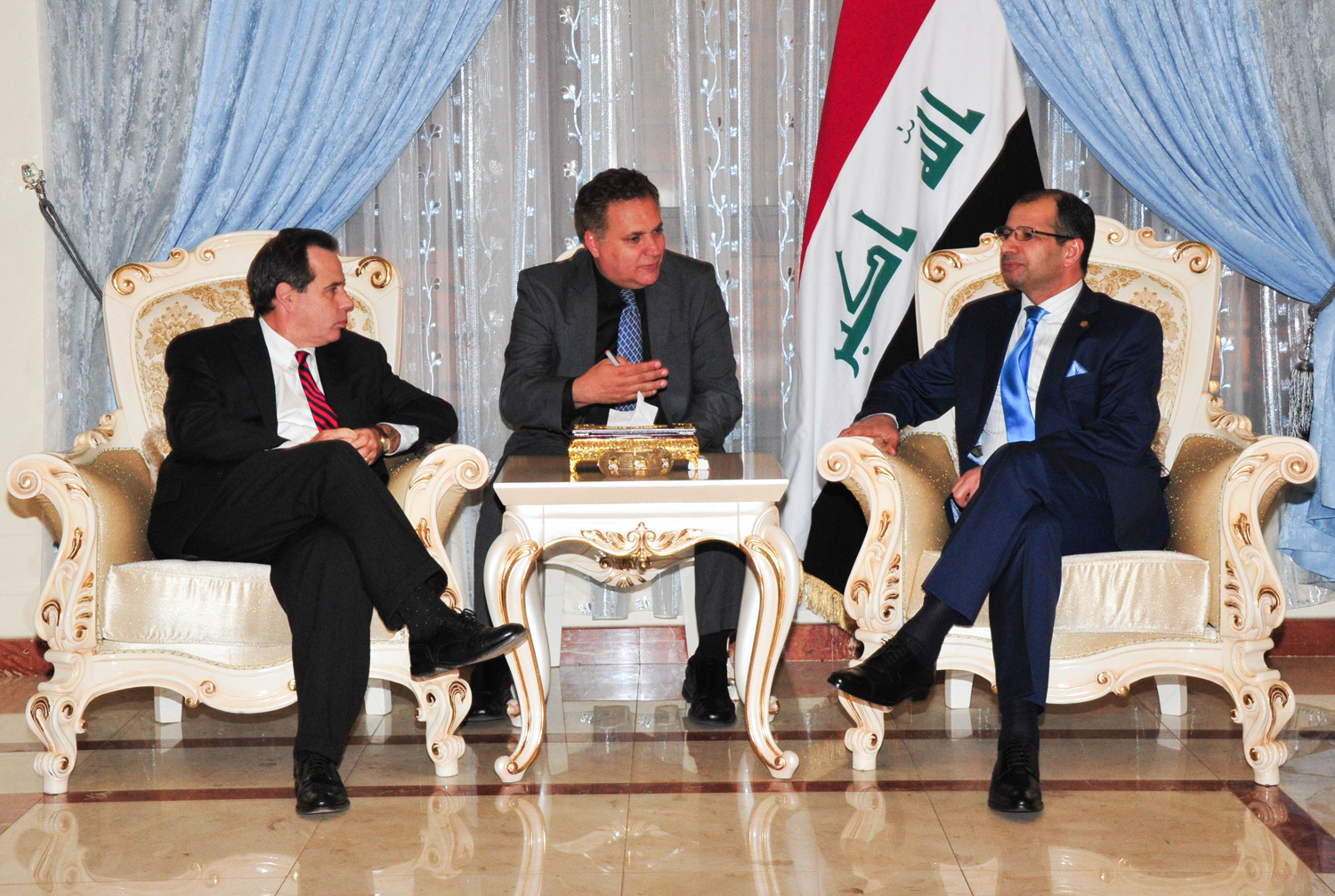 Iraqi Parliament Speaker Salim Al-Jabouri with US ambassador in Iraq Stuart Jones