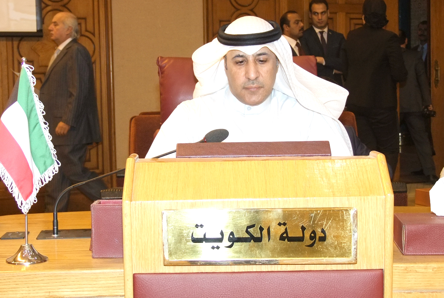 مندوب دولة الكويت الدائم لدى جامعة الدول العربية السفير عزيز الديحاني