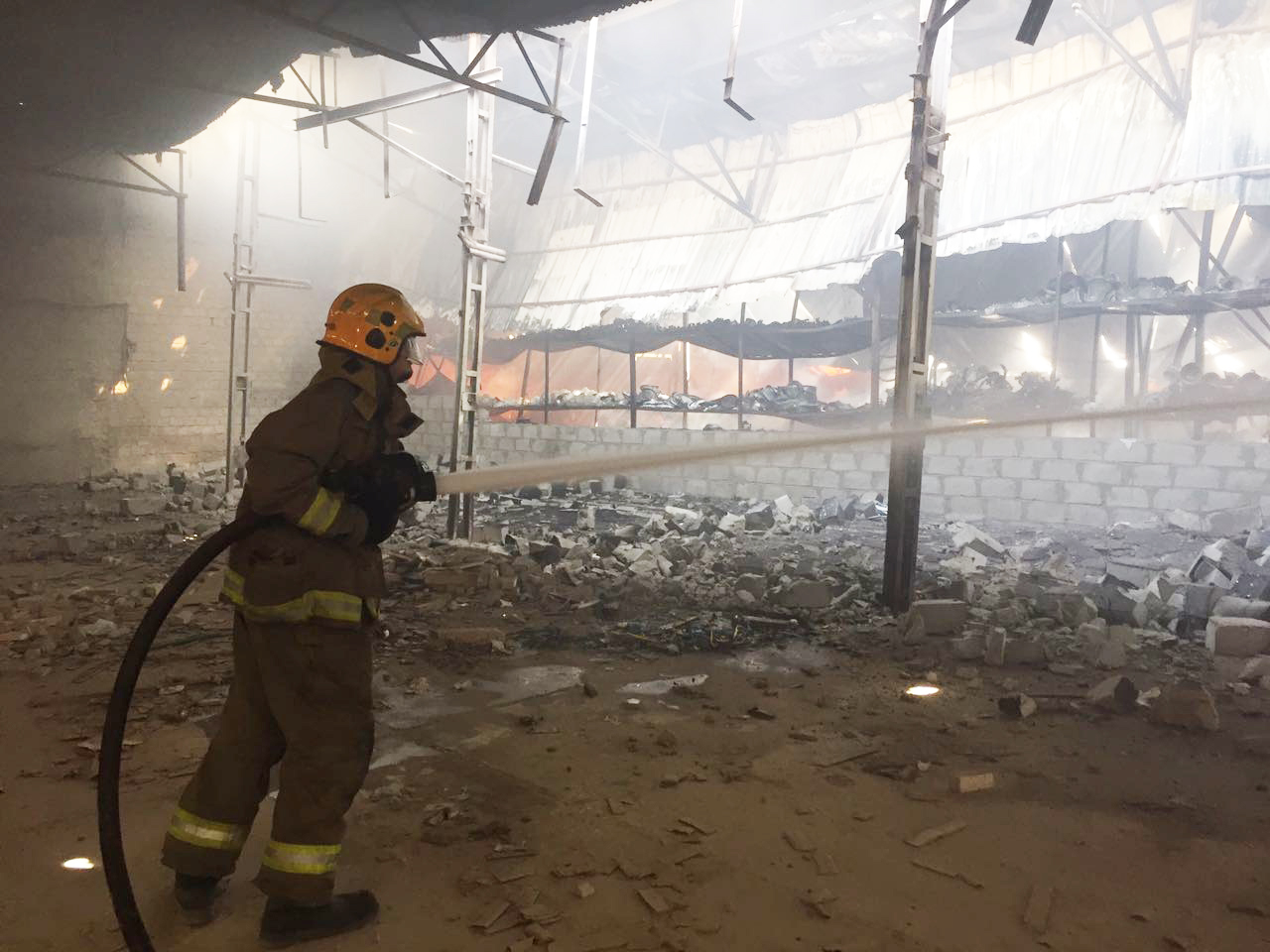 KUNA Kuwait firemen battle fires at 3 warehouses