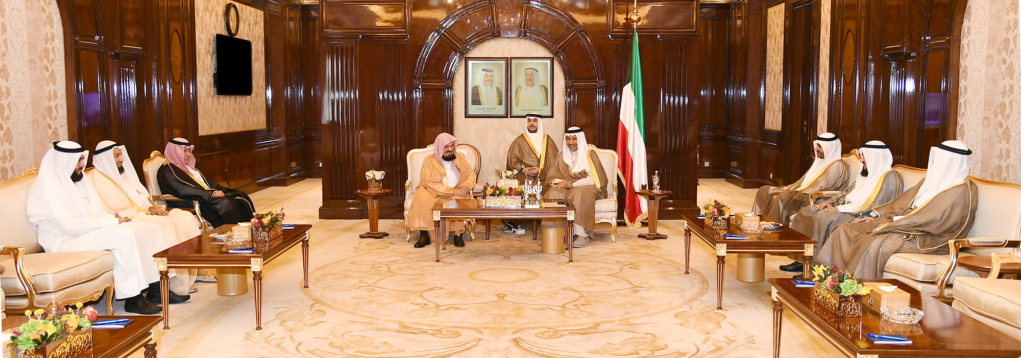 His Highness the Prime Minister Sheikh Jaber Al-Mubarak Al-Hamad Al-Sabah received Consultant of the Saudi Royal Diwan and Member of the Senior Scholars Council, Sheikh Dr. Abdullah bin Al-Manea