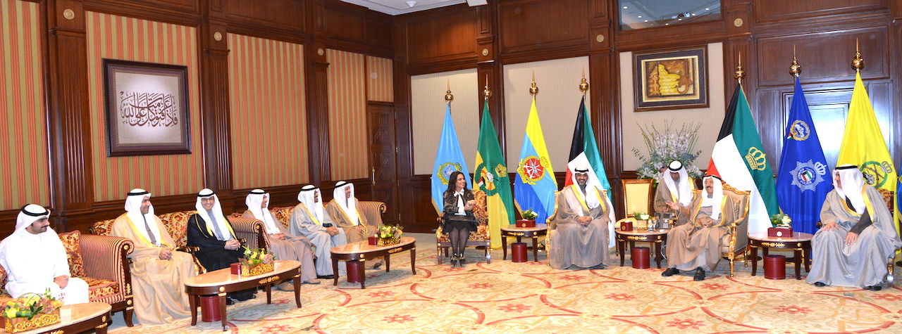 His Highness the Amir Sheikh Sabah Al-Ahmad Al-Jaber Al-Sabah received minister Sheikh Mohammad Al-Abdullah Al-Sabah and the technical team tasked with monitoring progress on the "Silk City" and "Boubyan Island" development projects