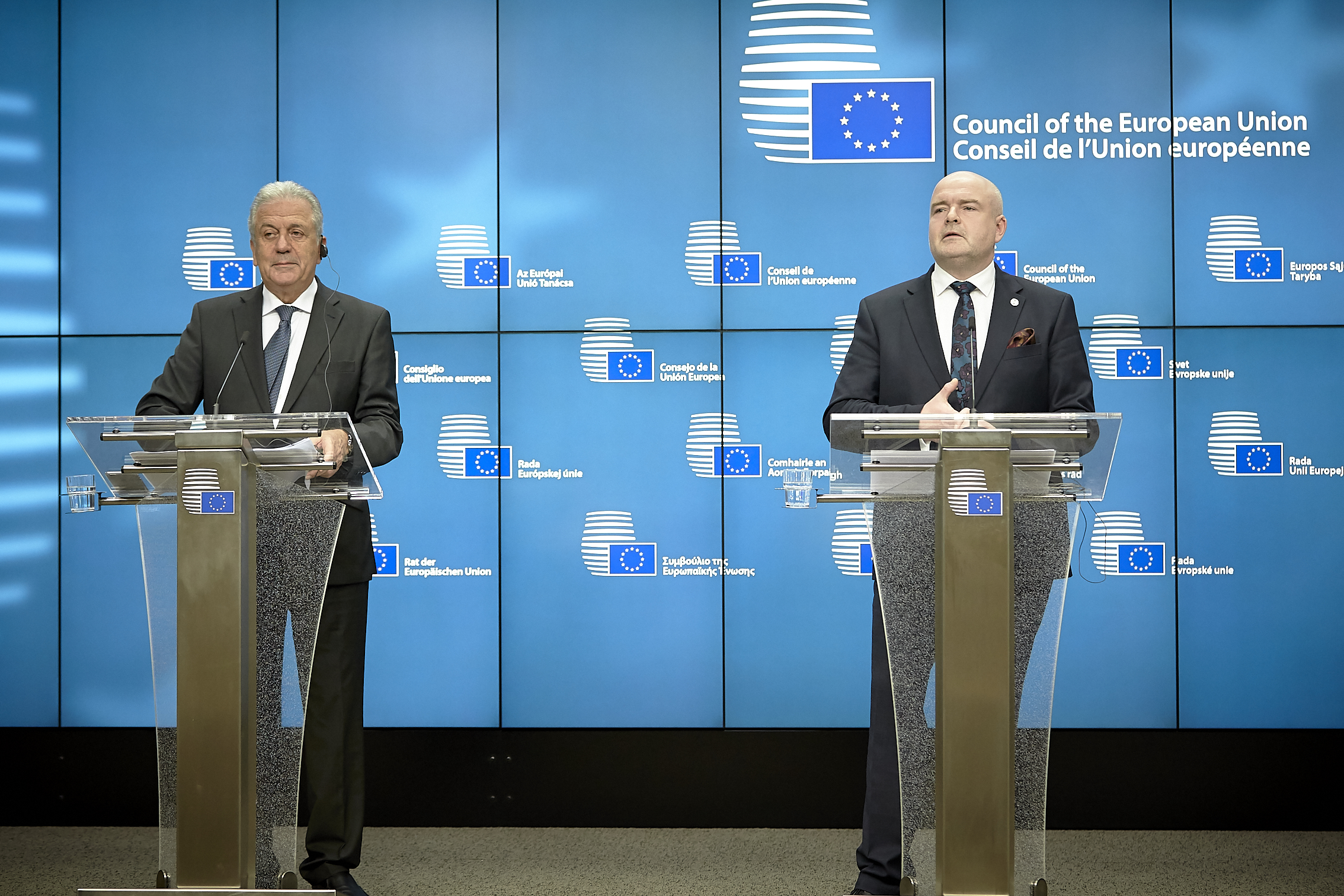 Minister of interior of Estonia, Andres Anvelt with EU Commissioner of Migration and interior affairs Dimitris Avramopoulos during the press conference