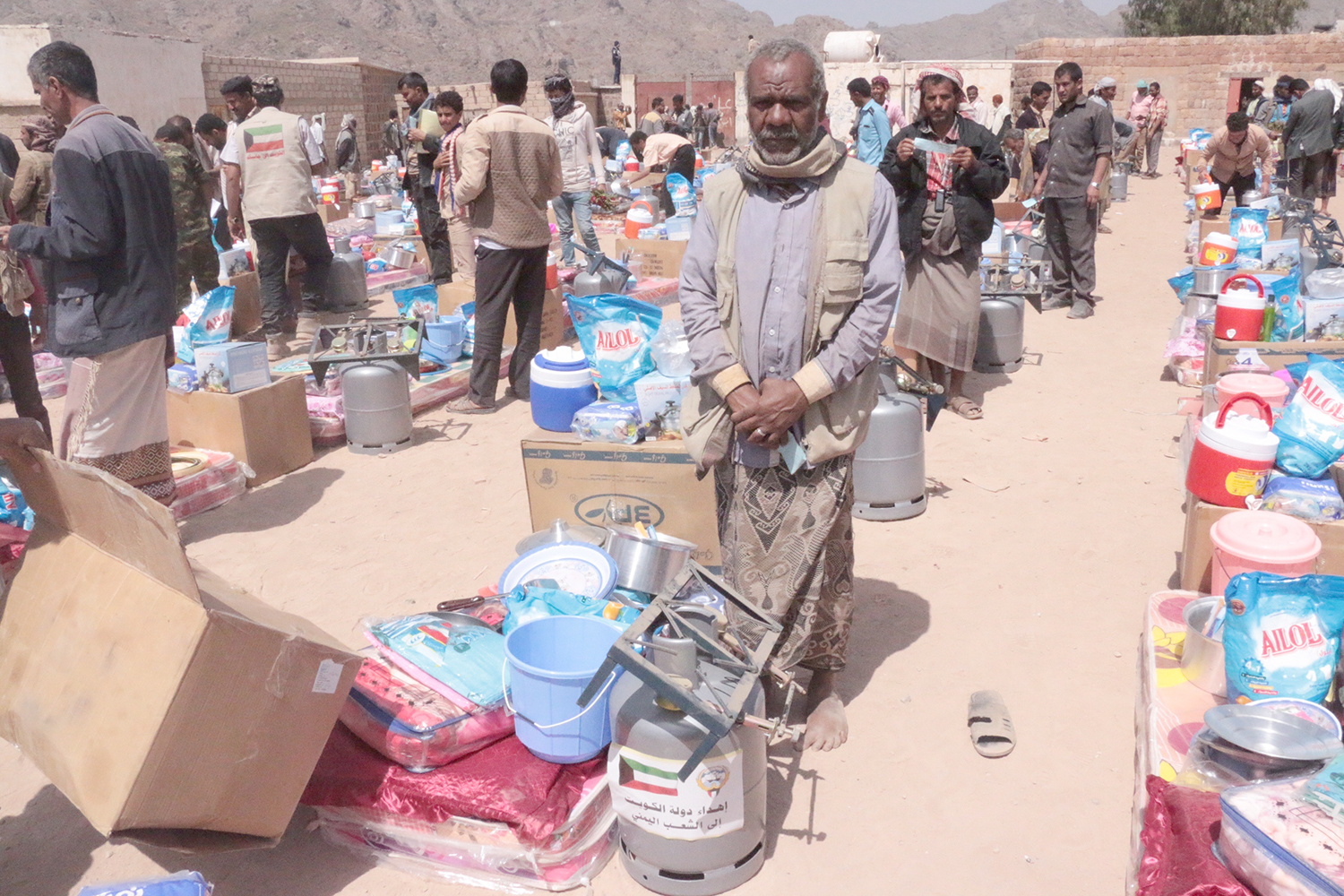 KUNA Kuwaiti campaign offers further aid to displaced Yemenis