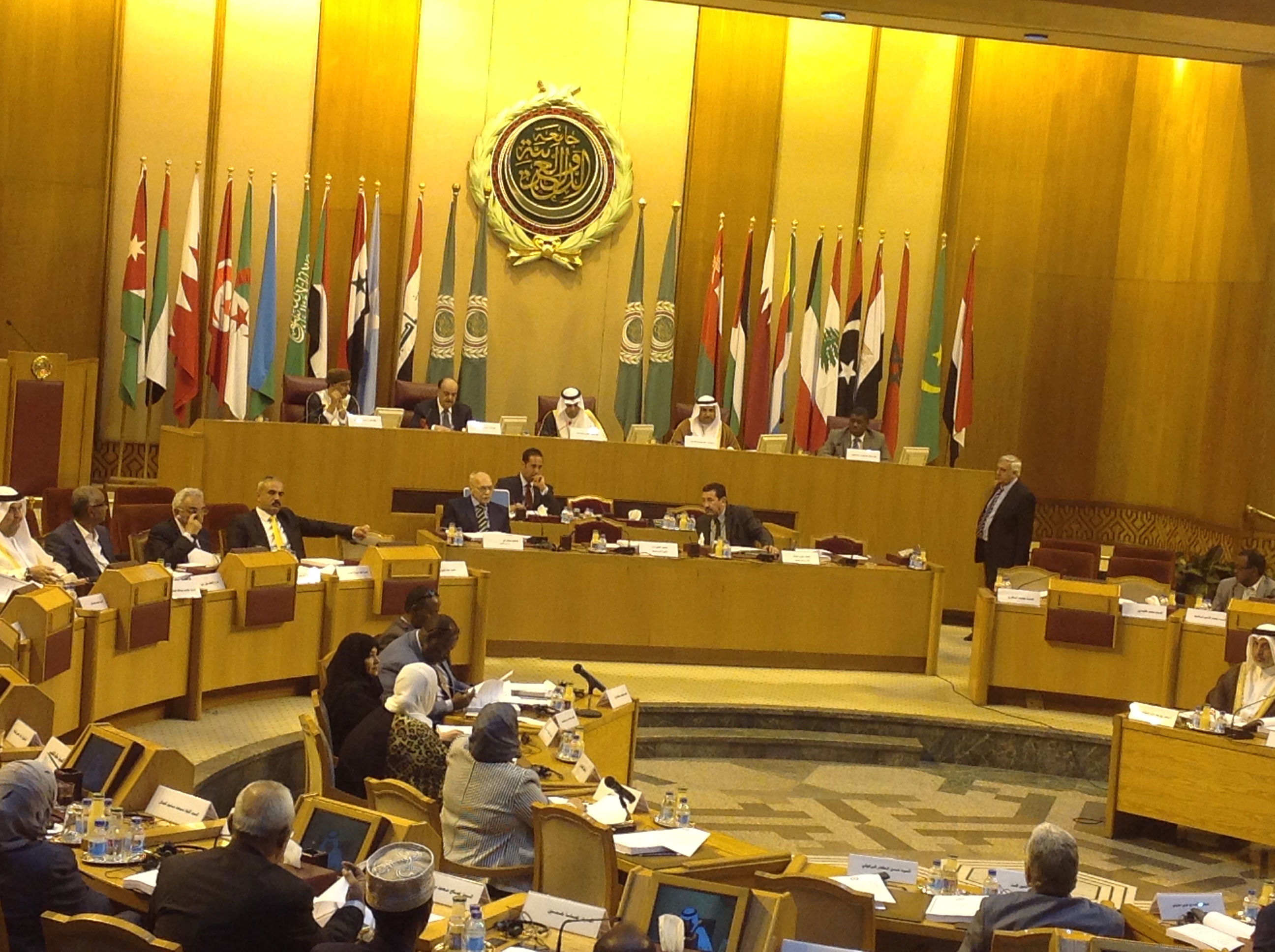 رئيس البرلمان الدكتور مشعل بن فهم السلمي لدى افتتاح الجلسة الخامسة العامة للبرلمان العربي