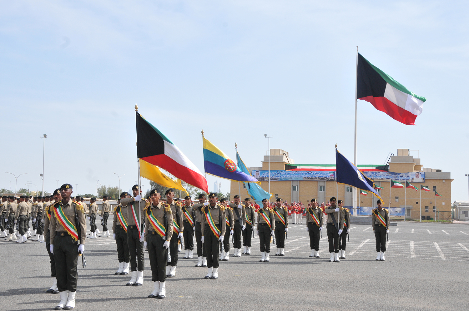 الخدمة الوطنية العسكرية تبدأ مرحلة تسجيل الشباب