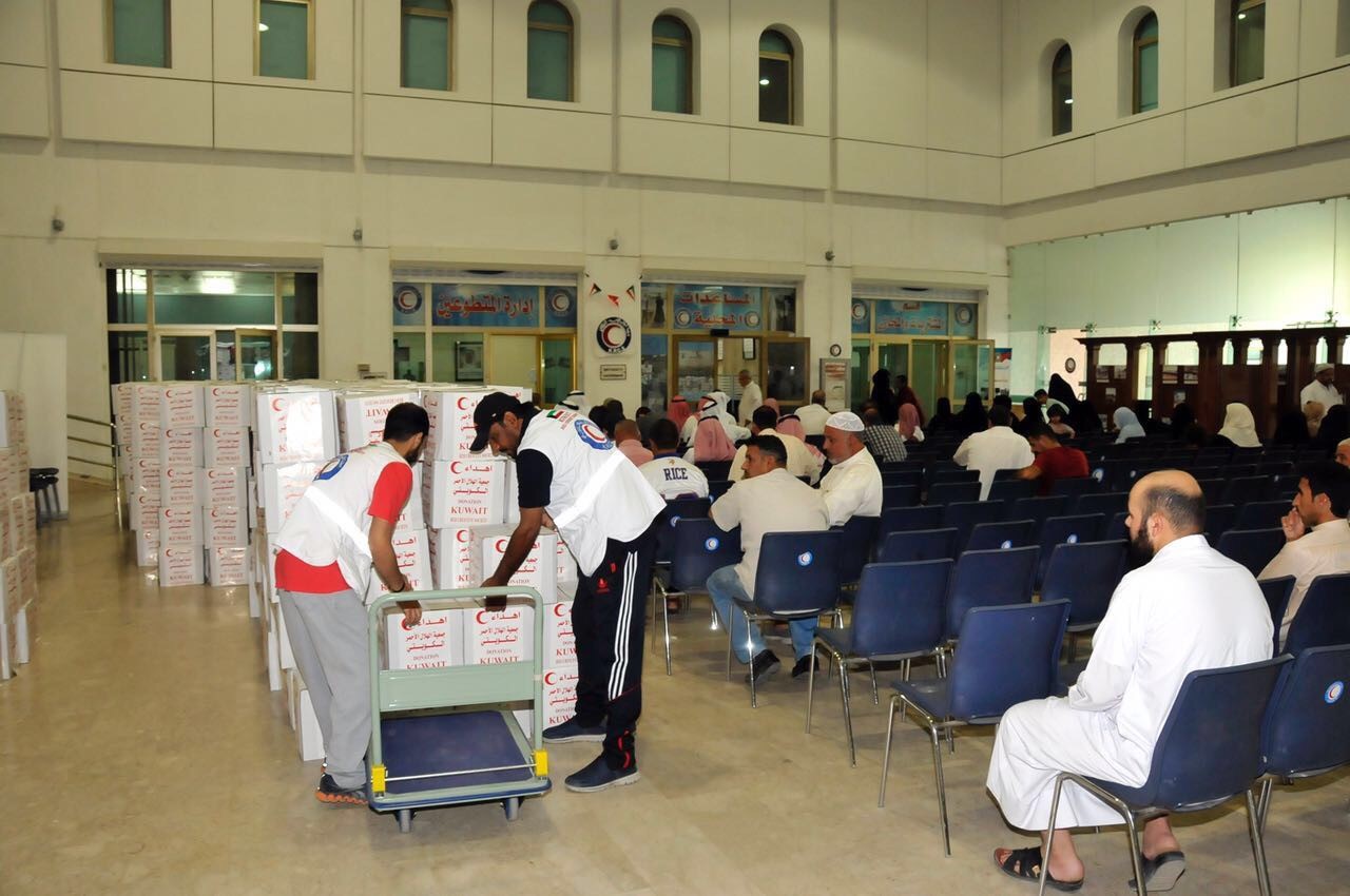 KUNA KRCS distributes 5,000 food baskets in Kuwait during Ramadan