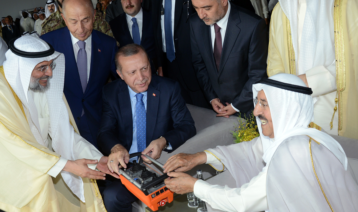 His Highness Amir  Sheikh Sabah and Turkish President Recep Tayyip Erdogan oversee launch of new airport terminal
