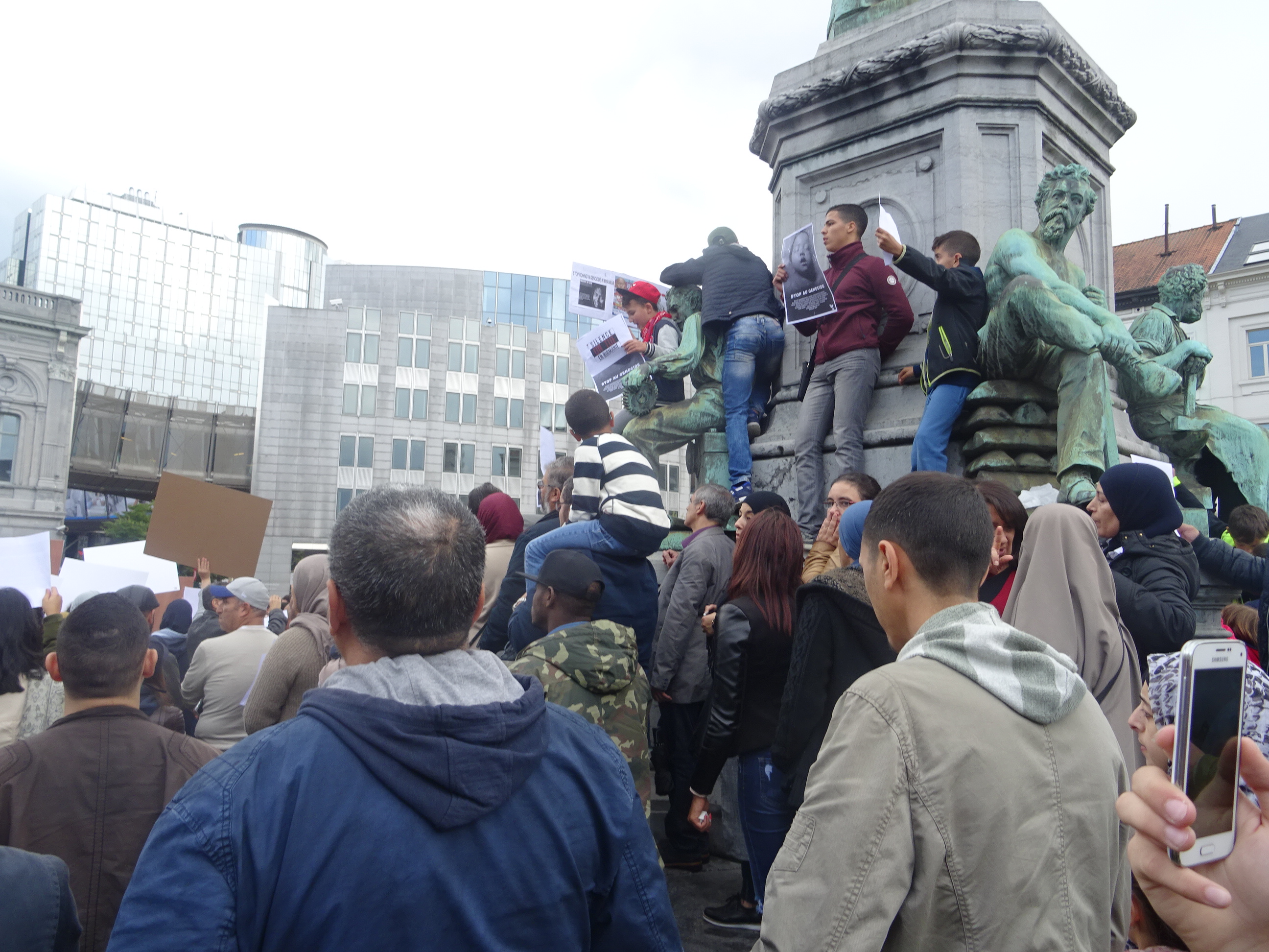 Brussels demonstration calls for stop to "Rohingya genocide"