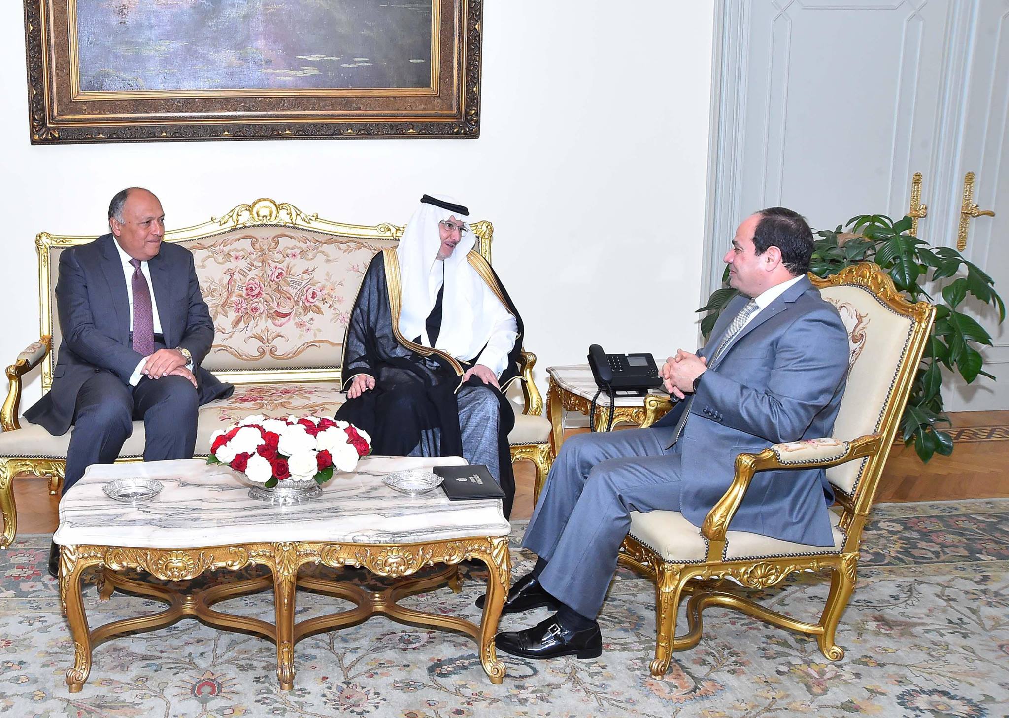 الرئيس المصري عبد الفتاح السيسي يلتقي  أمين عام منظمة التعاون الاسلامي الدكتور يوسف العثيمين