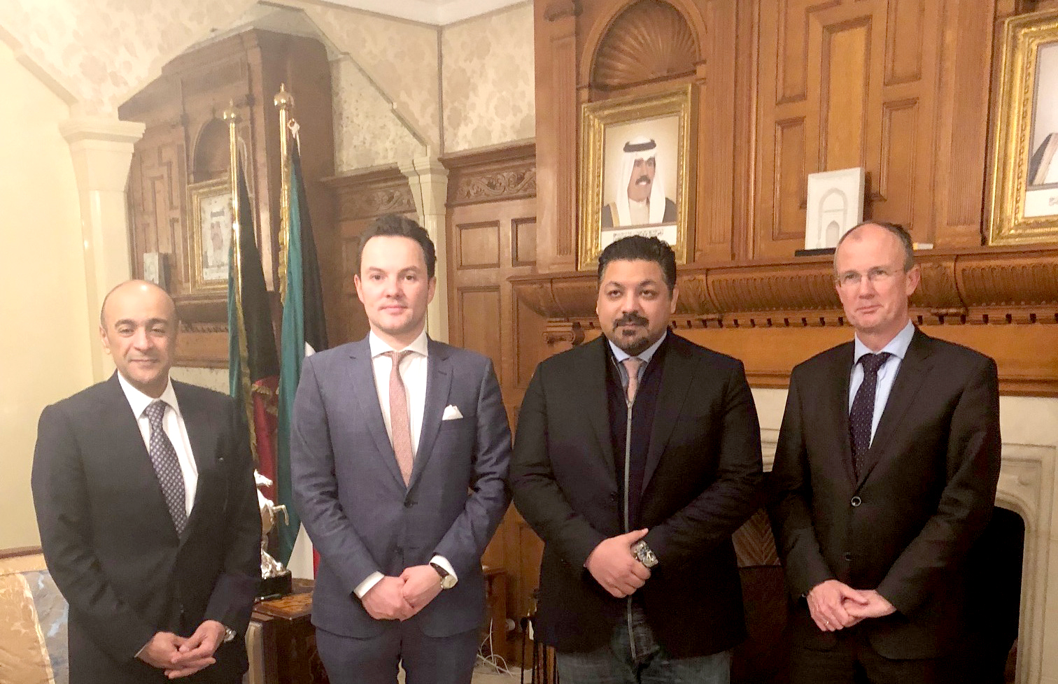 Ambassador of Kuwait Jasem Al Budaiwi with Director General of Kuwait ports Authority Yousef Abdullah Al-Sabah with two Antwerp Port officials