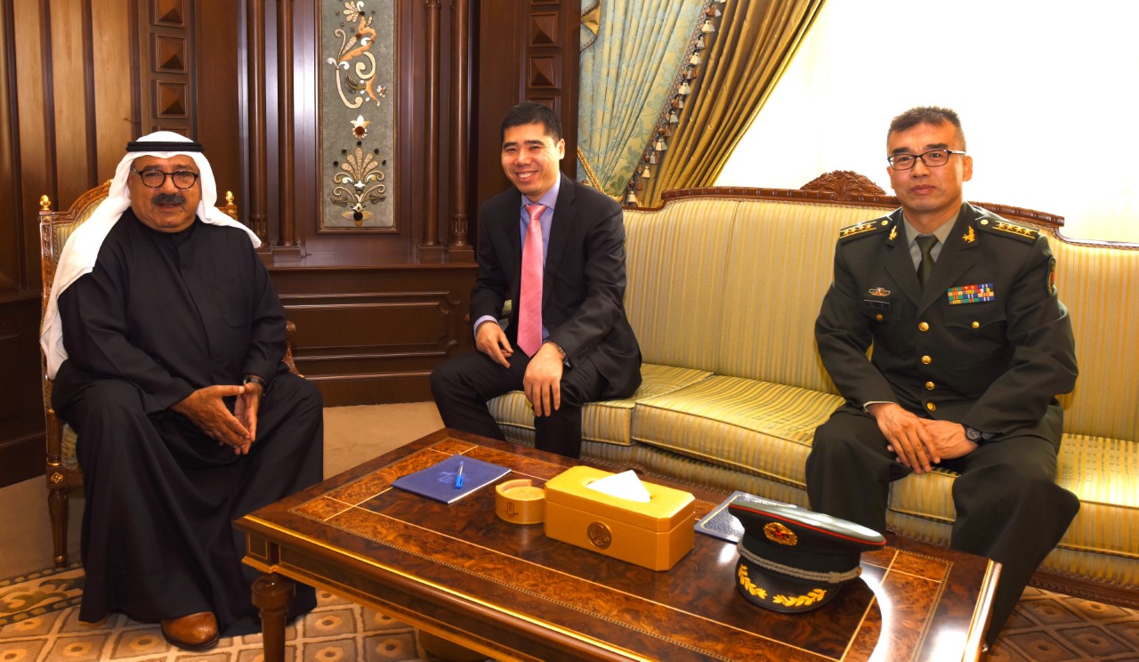 Defense Minister Sheikh Nasser Sabah Al-Ahmad Al-Sabah received China's Ambassador to Kuwait Wang Di
