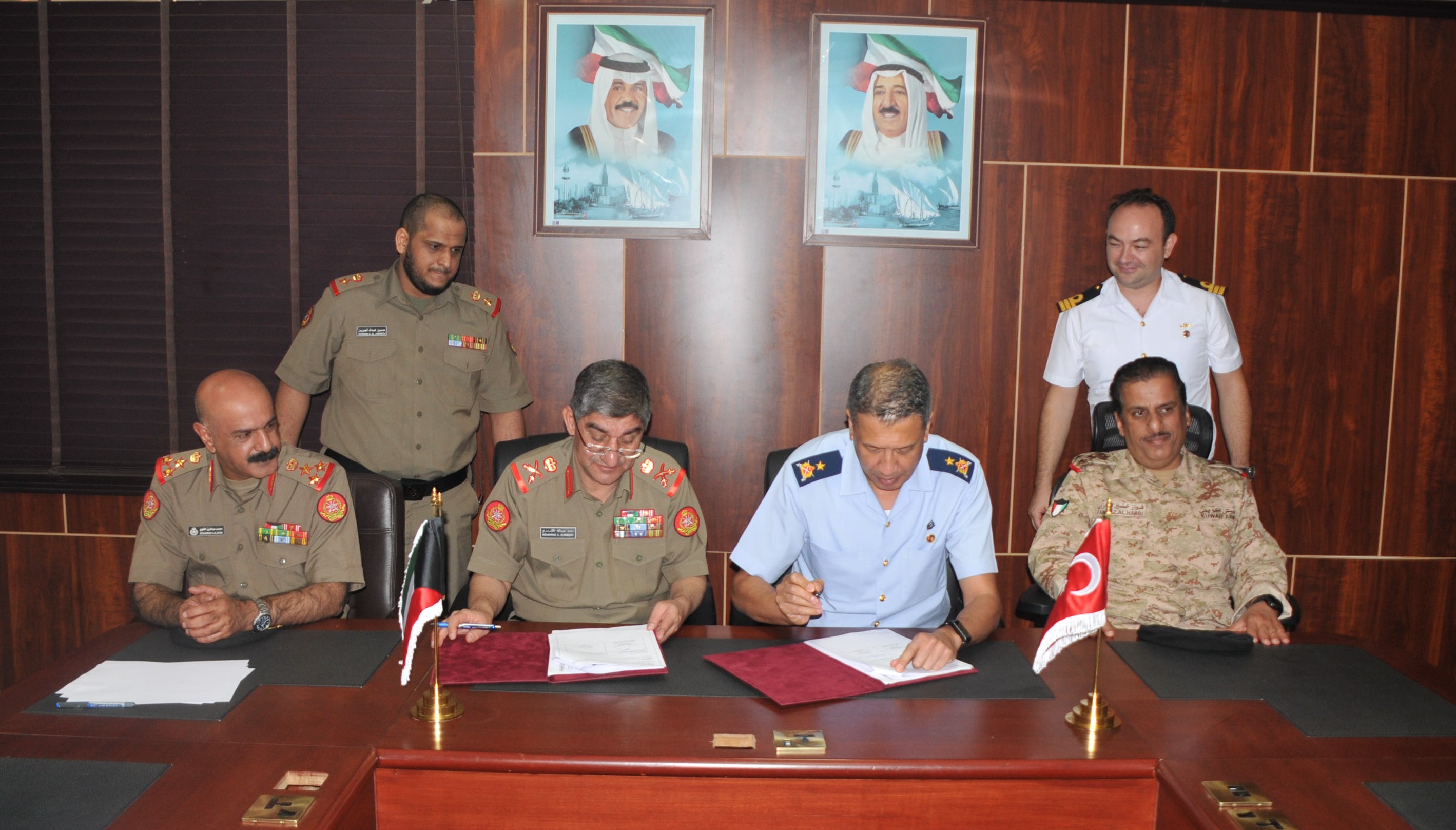 جانب من مراسم توقيع (خطة عمل التعاون الدفاعي 2019) بين رئاسة أركان الجيش الكويتي والجيش التركي