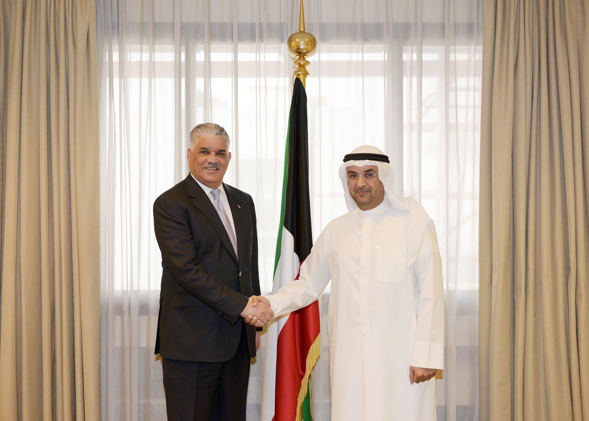 Kuwait's Minister of Finance Nayef Al-Hajraf met with the Minister of Foreign Affairs of the Dominican Republic Miguel Vargas