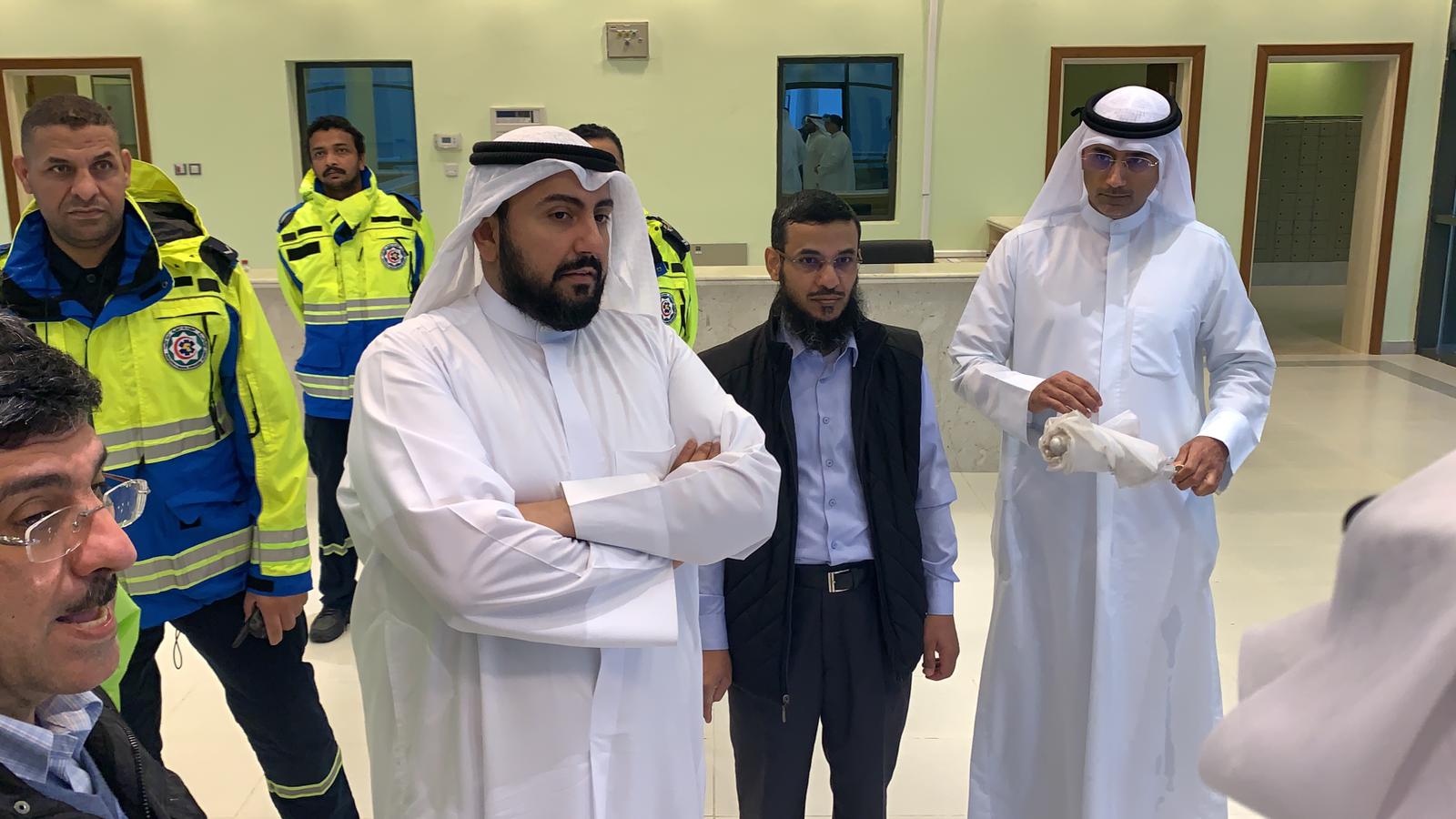 Kuwaiti Minister of Health Sheikh Dr. Basel Al-Sabah, accompanied by the ministry's Undersecretary Dr. Mustafa Reda paid tour visits Wednesday to the Amiri hospital and Sabah Al-Ahmad's emergency center
