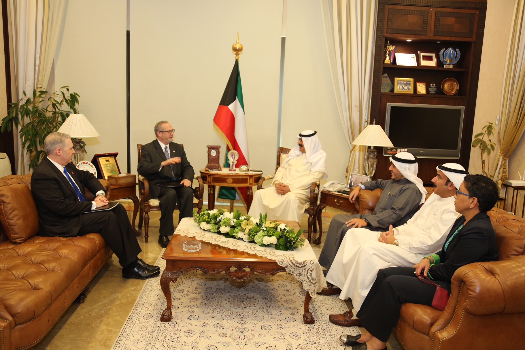 Deputy Minister of Foreign Affairs Khaled Al-Jarallah receives US Ambassador to Kuwait Lawrence R. Silverman,