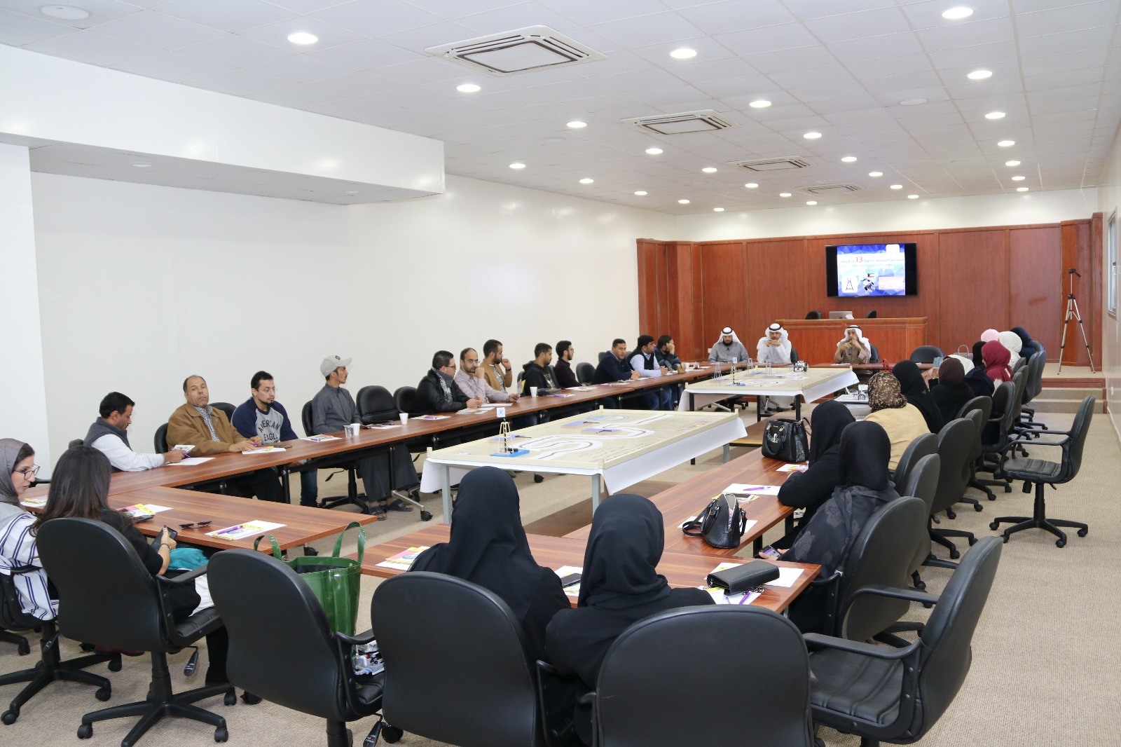 جانب من ورشة عمل المكتب الإقليمي لقارة اسيا في المنظمة العالمية لاستثمار أوقات الفراغ بالعلوم والتكنولوجيا (ملست اسيا)