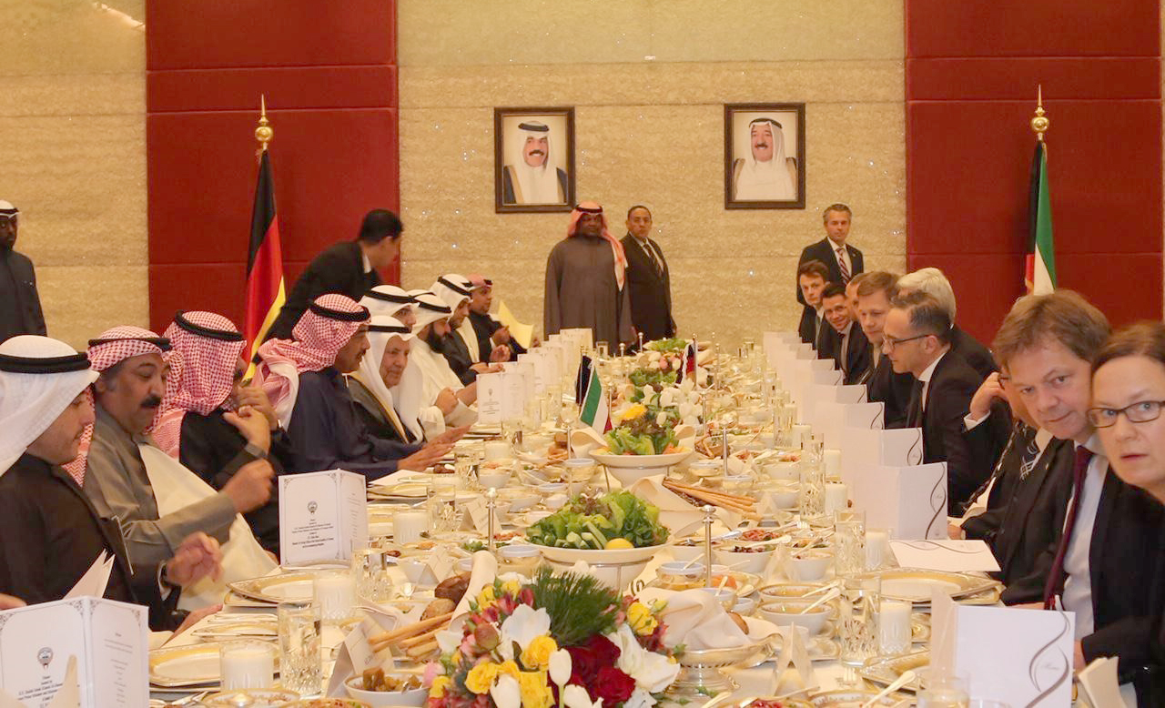 Kuwait FM hosts dinner banquet to visiting German counterpart