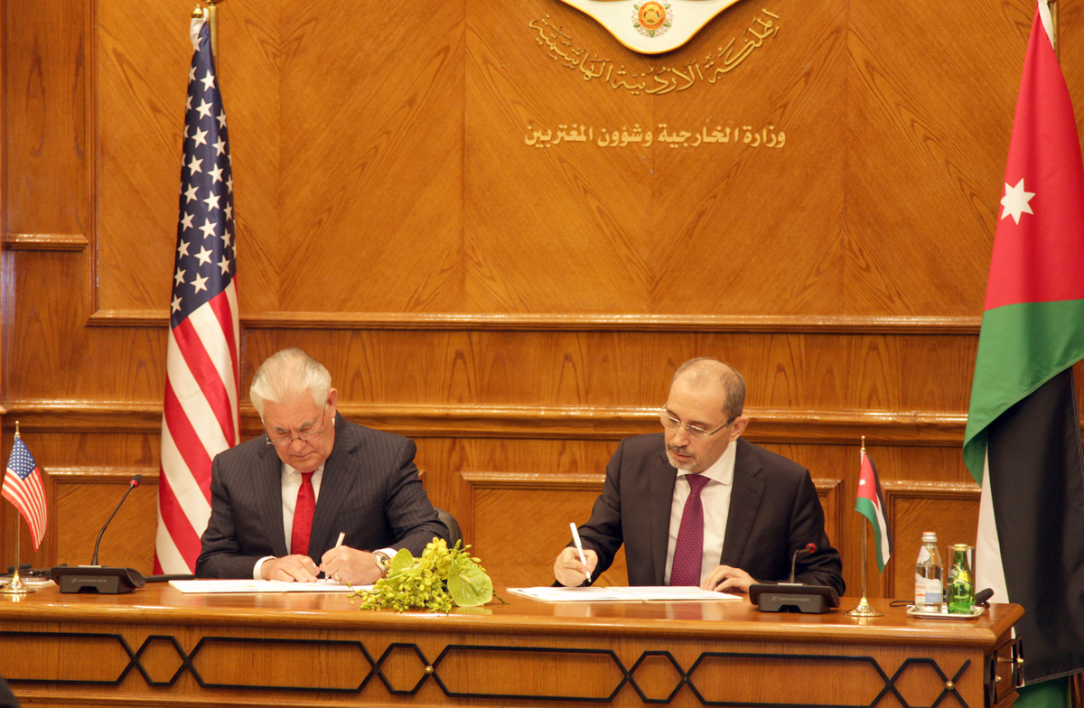 وزيرا خارجية الأردن والولايات المتحدة يوقعان مذكرة التفاهم