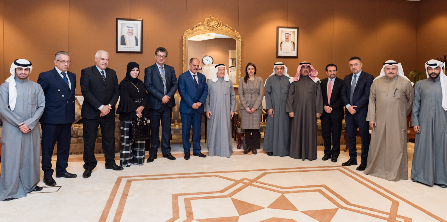 Head of the conference's media committee, Mohammad Abulhassan  meets with Iraqi journalists