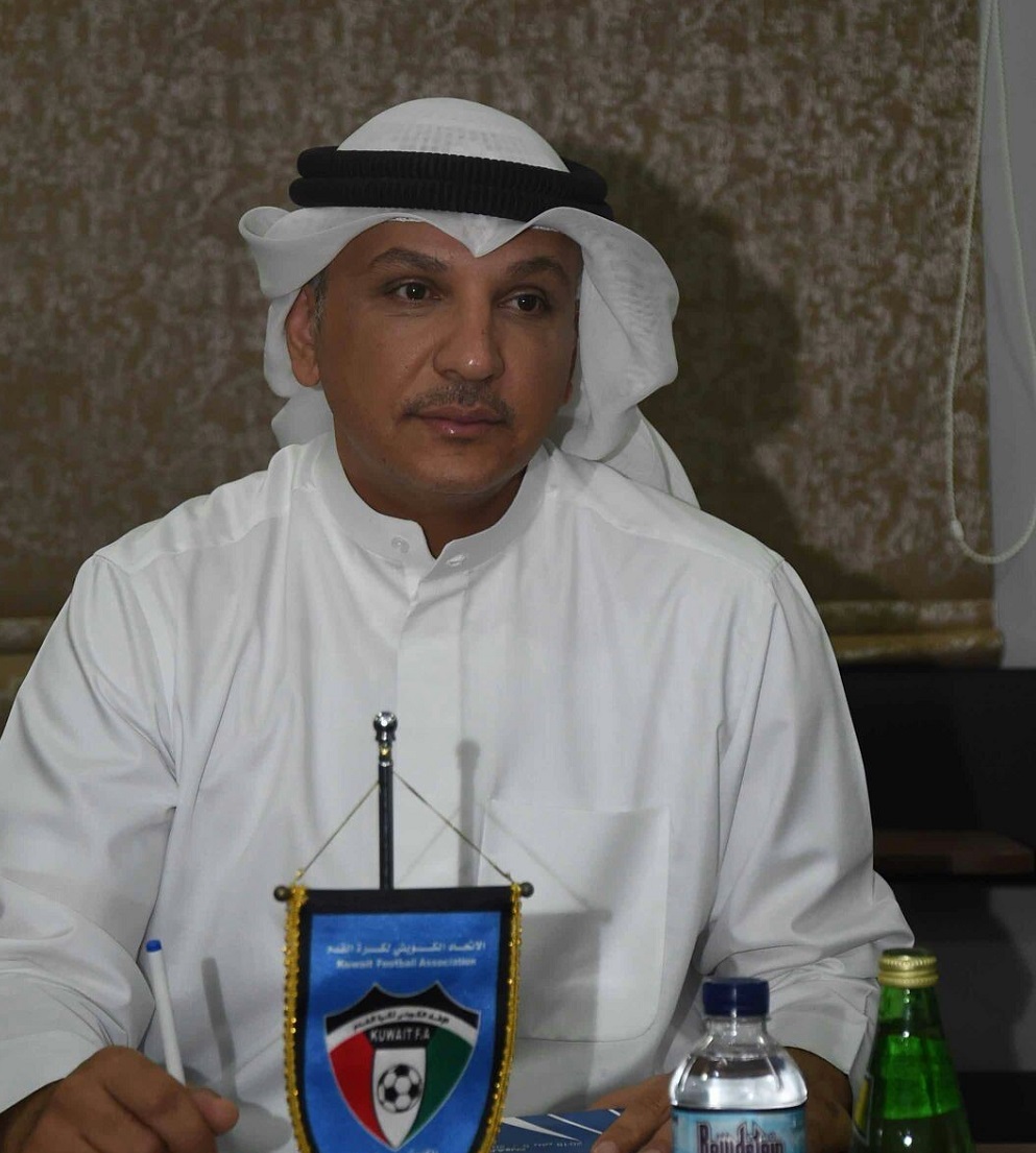 رئيس لجنة التسوية المكلفة بإدارة شؤون الاتحاد الكويتي لكرة القدم ورئيس الوفد الدكتور مشعل الربيع