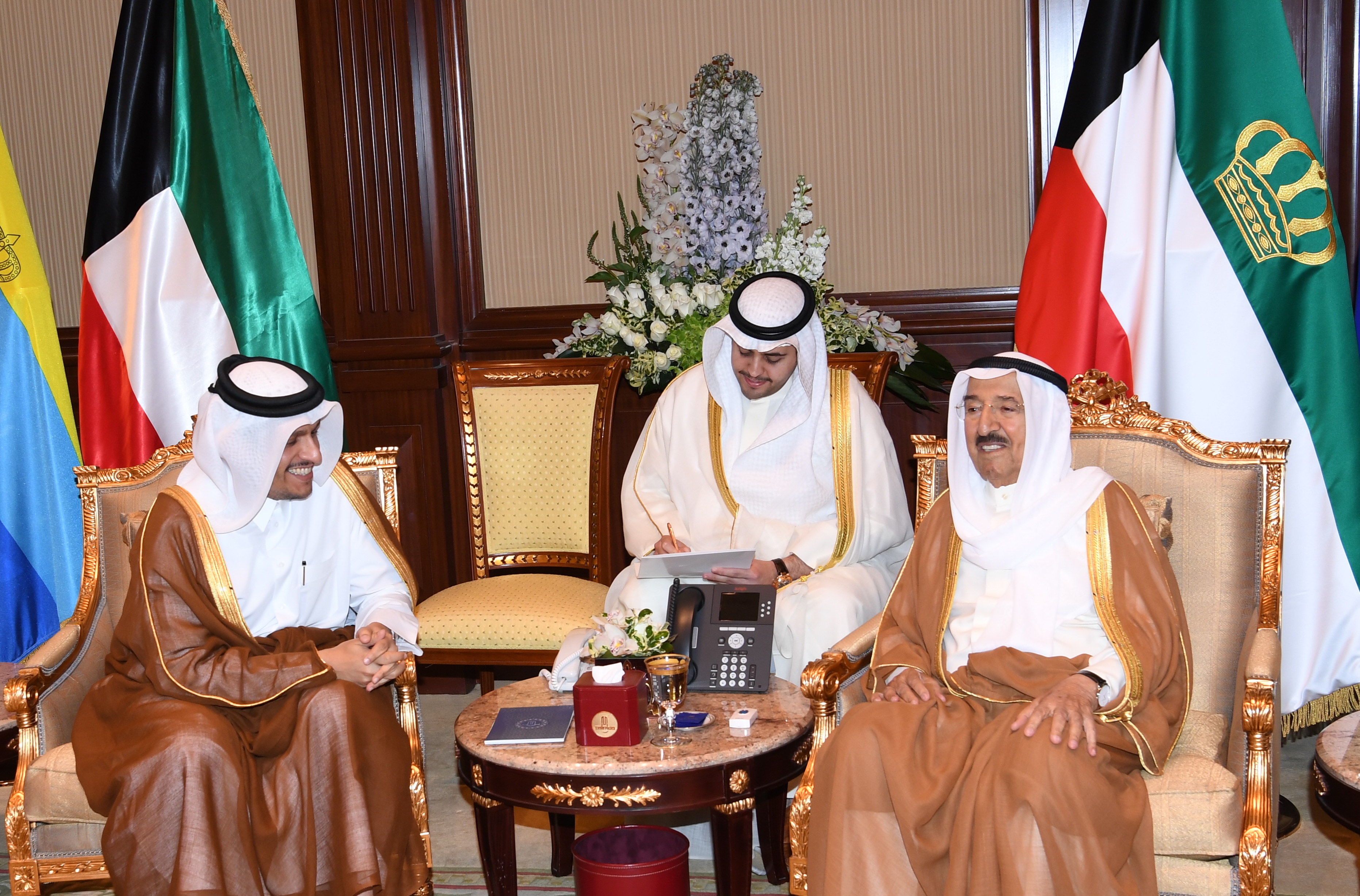 His Highness the Amir Sheikh Sabah Al-Ahmad Al-Jaber Al-Sabah received Deputy Prime Minister and Minister of Foreign Affairs Sheikh Mohammad bin Abdulrahman Al-Thani