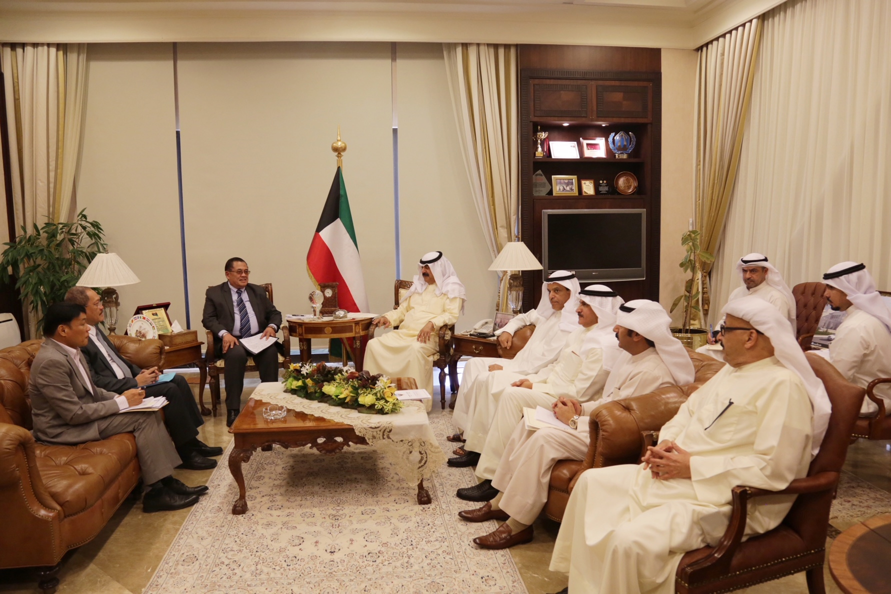 Deputy Foreign Minister Khaled Al-Jarallah meets with Presidential Adviser on Overseas Filipino Workers (OFWs) Abdullah Mamao