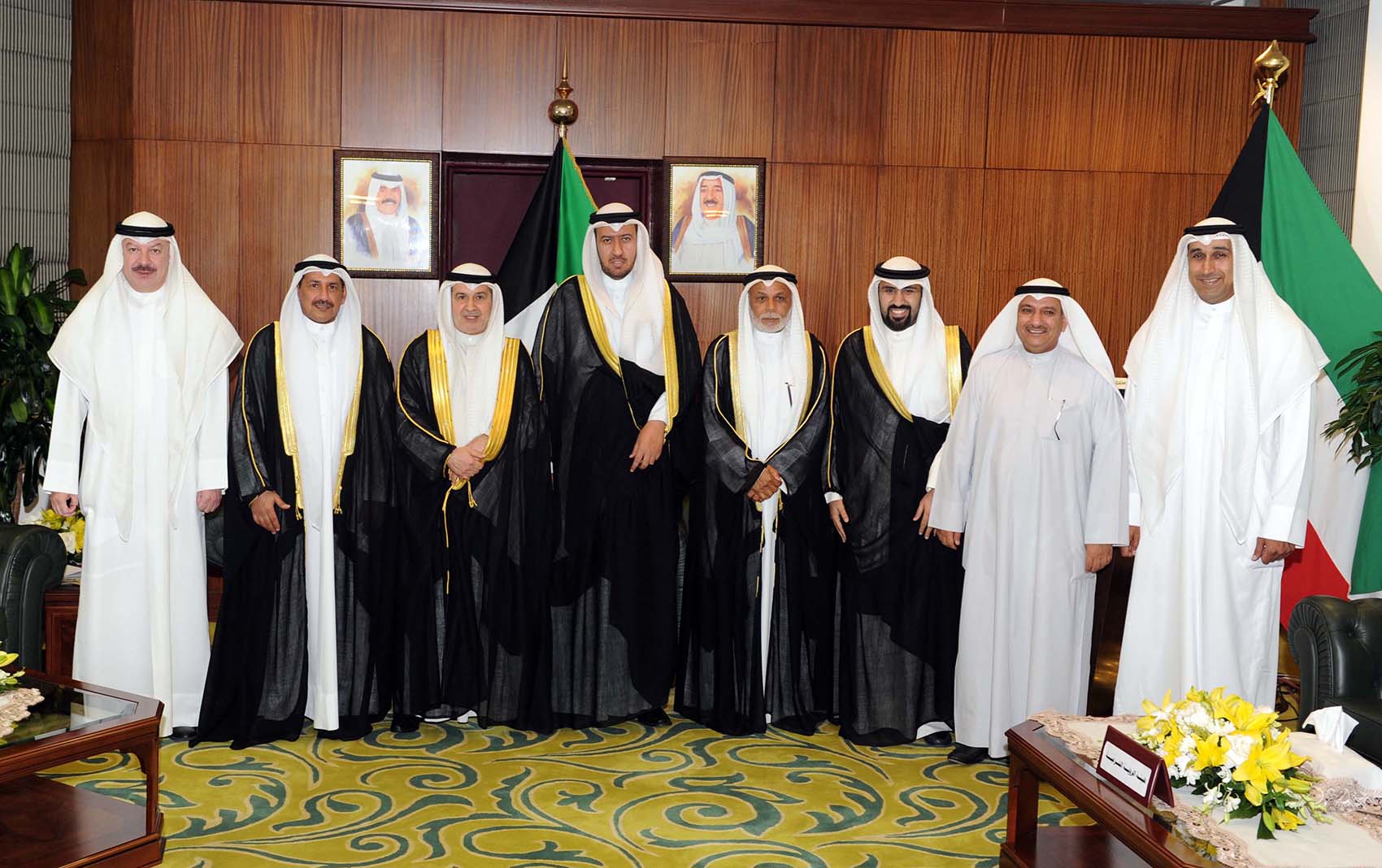 Senior chancellors in Kuwait's crescent sighting authority