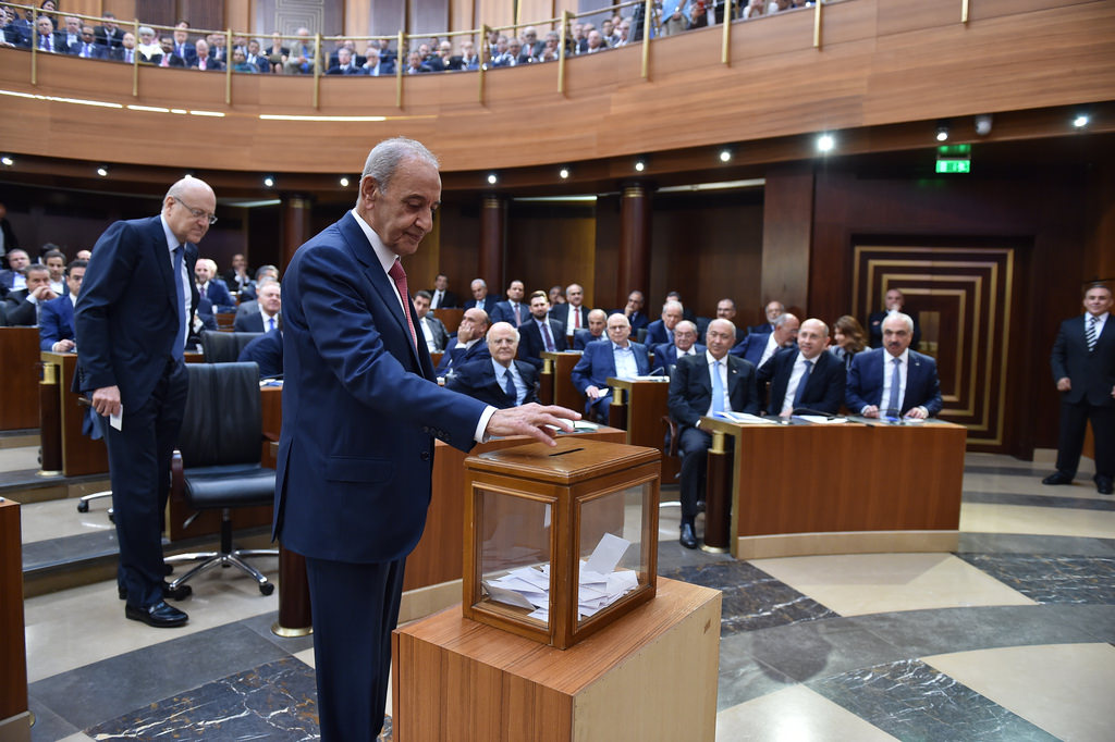 رئيس مجلس النواب اللبناني نبيه بري خلال جلسة انتخاب رئاسة المجلس