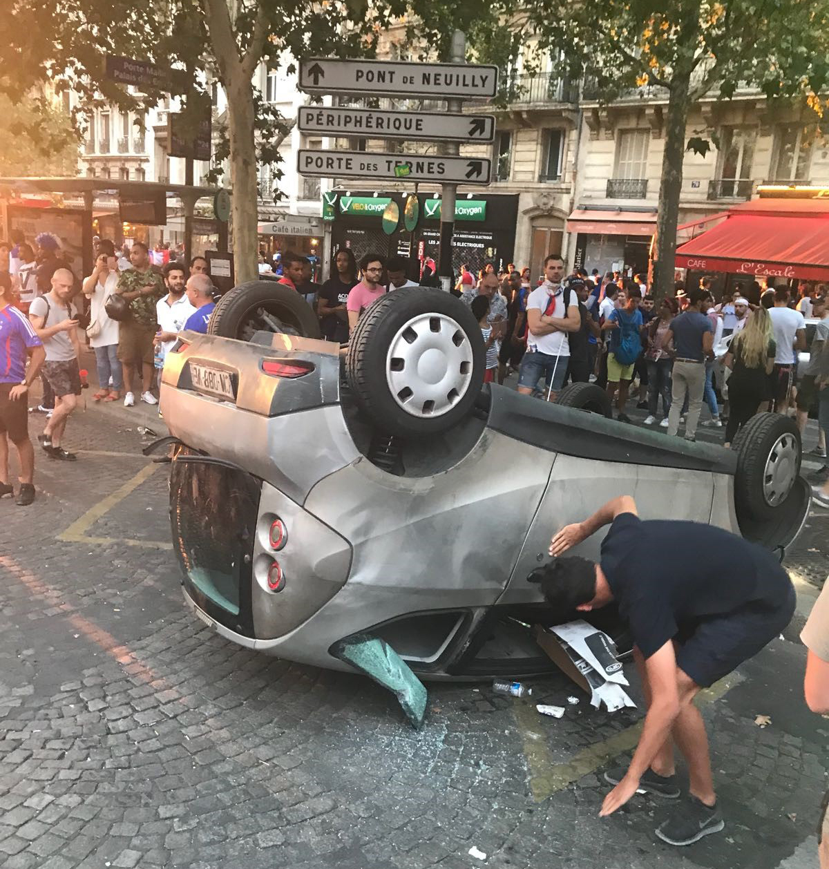 Paris witnesses riots during World Cup victory's celebrations