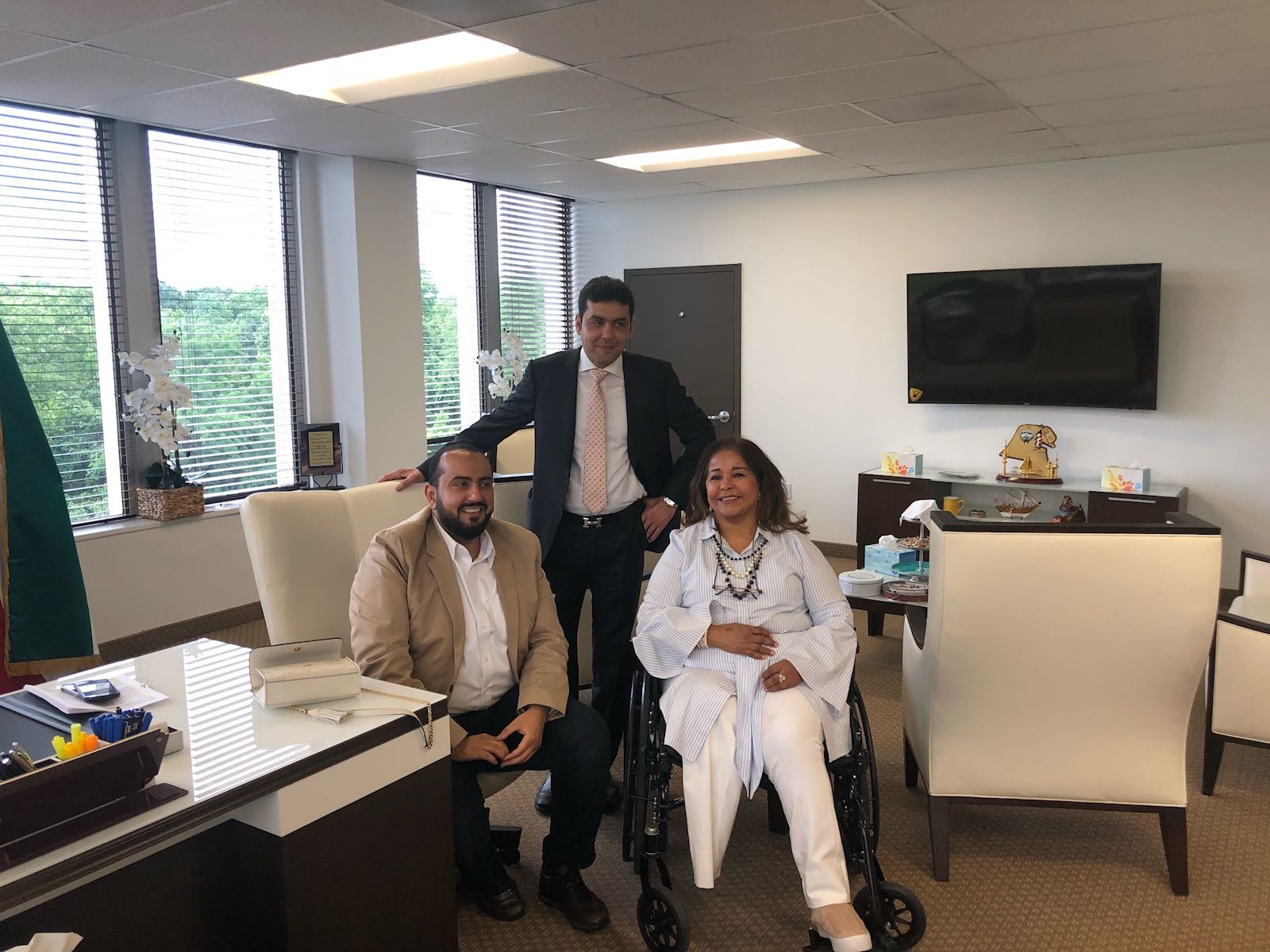 KUNA Kuwaiti minister visits health office in Washington DC