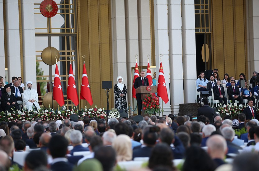 الرئيس التركي رجب طيب اردوغان في كلمة لاردوغان خلال مراسم تنصيبه رئسيا لتركيا بحضور رؤساء دول وحكومات وبرلمانات