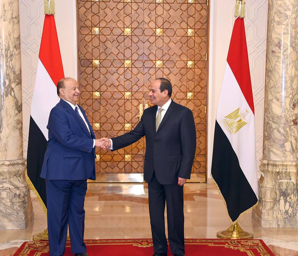 Egyptian President Abdulfatah Al-Sisi with his Yemeni counterpart Abd Rabbu Mansour Hadi