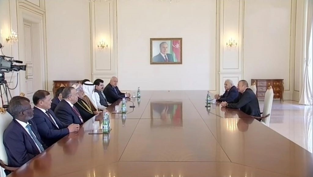 رئيس مجلس الأمة الكويتي مرزوق علي الغانم يلتقي رئيس جمهورية اذربيجان الهام علييف	