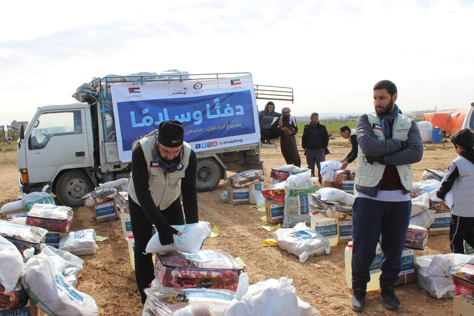Kuwait's Al-Najat charity has sent in a convoy boarding food and heating materials to aid 3,000 Syrian refugees in the kingdom
