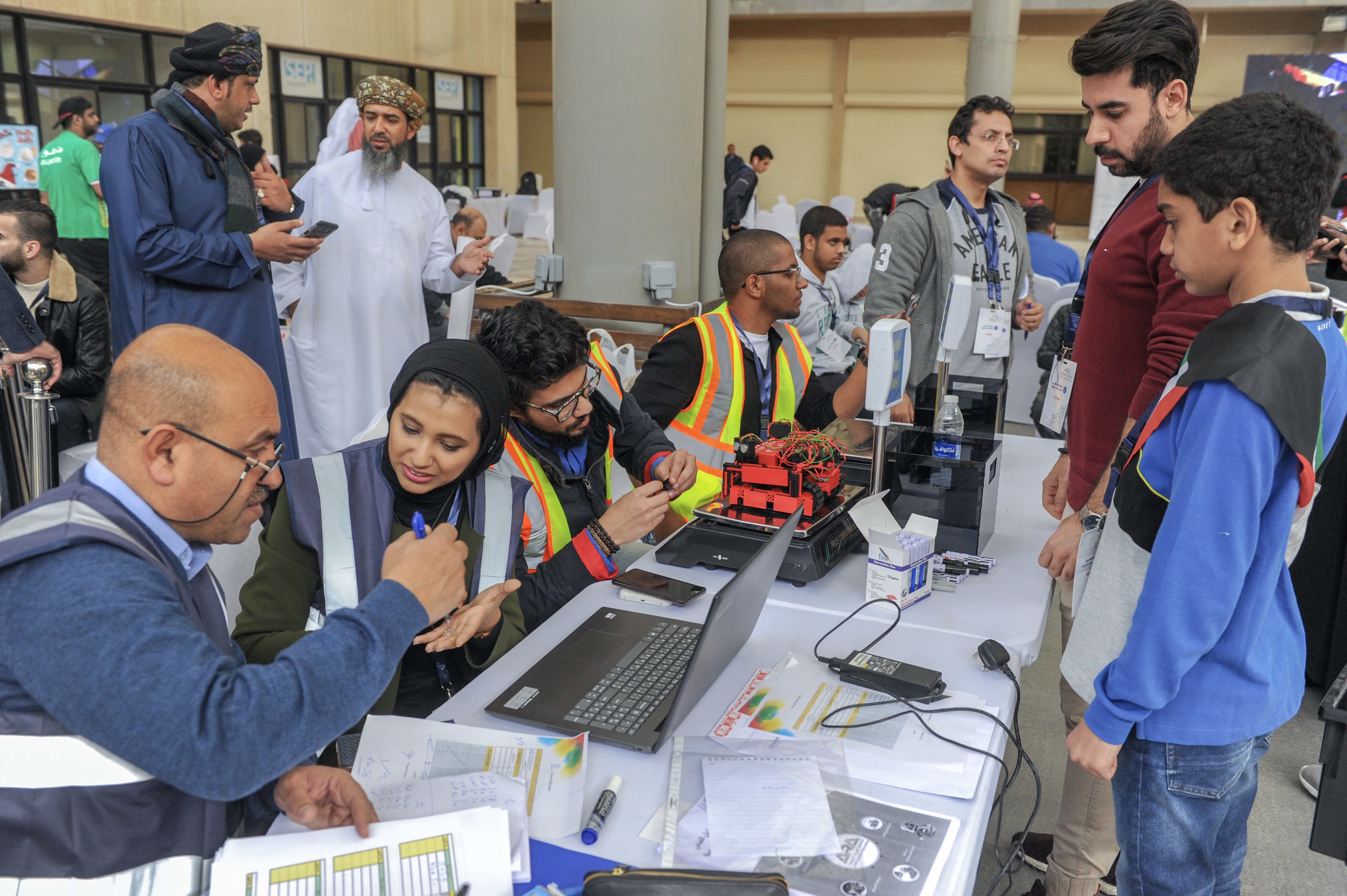 Twelfth Arab Robotics Competition meets the eye with some 350 participants eagerly displaying their inventions during the two-day event