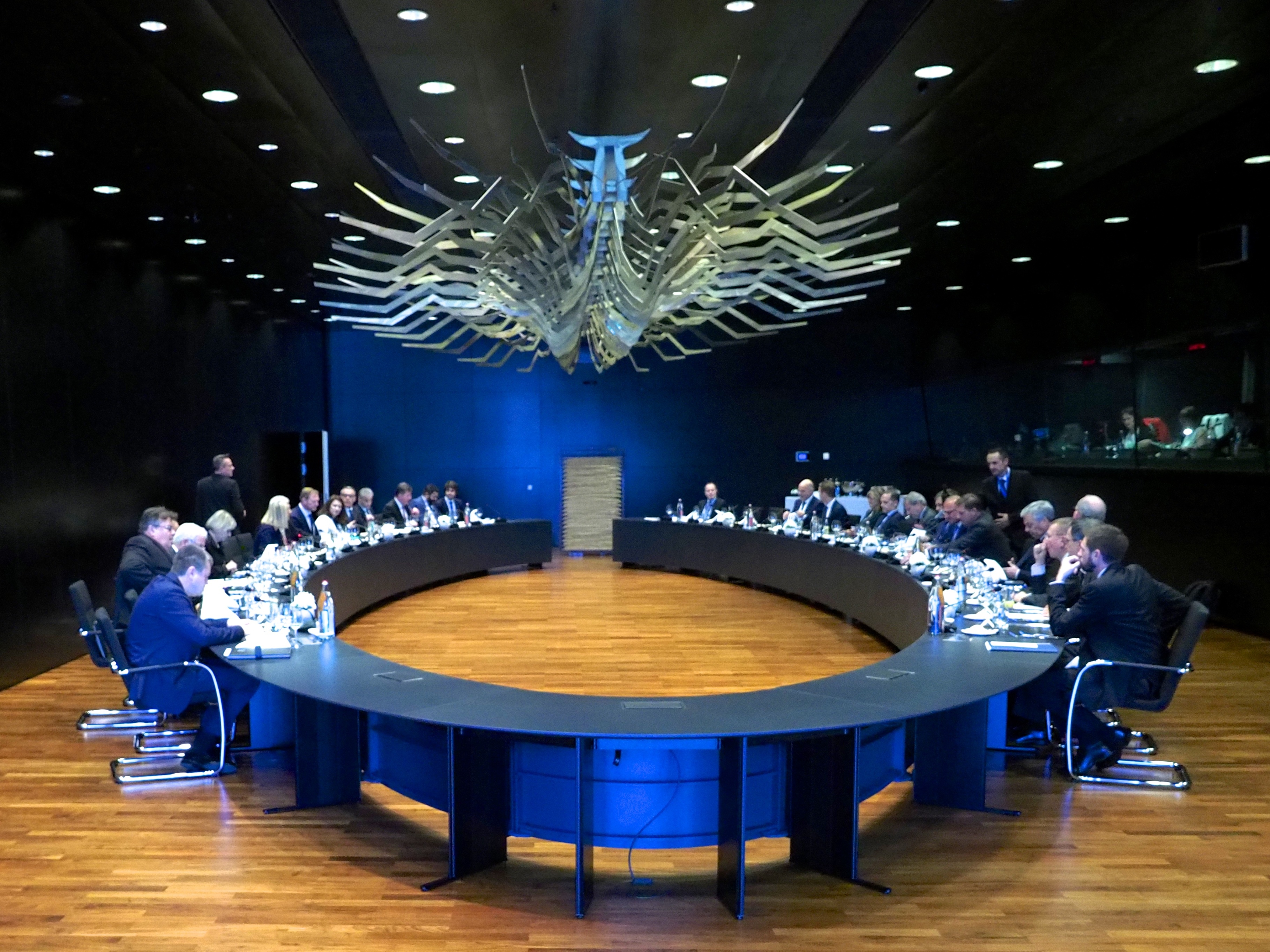 وزراء خارجية الاتحاد الأوروبي خلال لقائهم في لوكسمبورغ