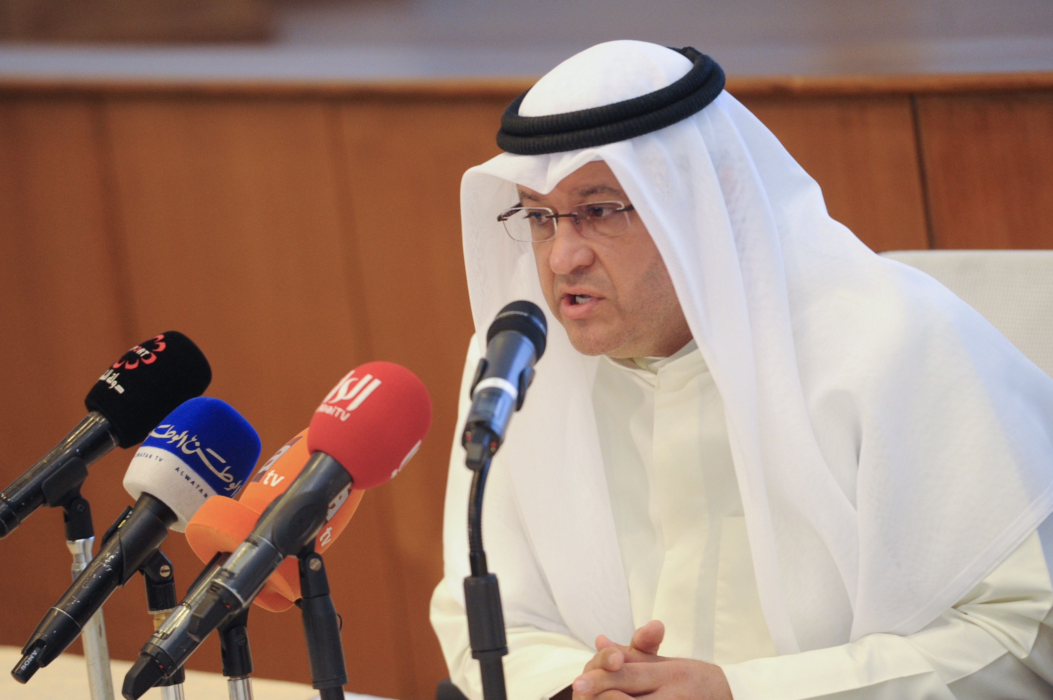 رئيس النادي الكويتي للبولينغ خلال المؤتمر الصحفي