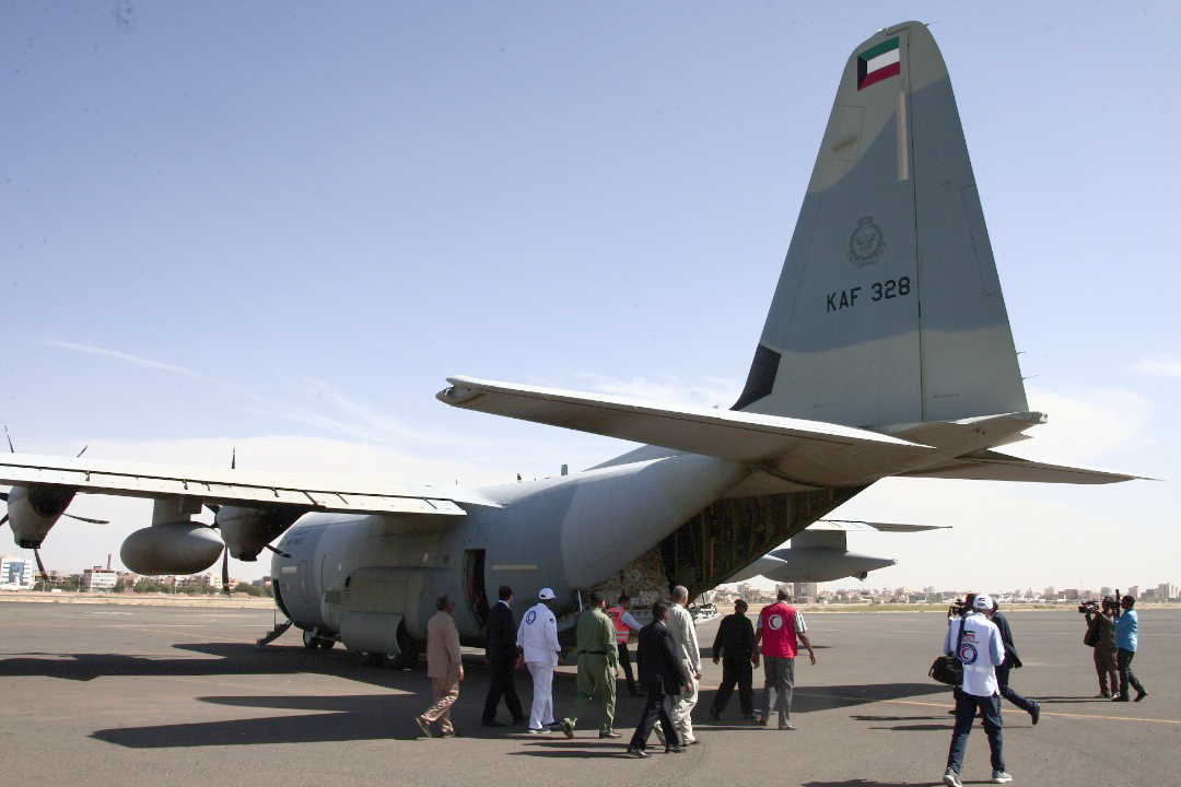 طائرة المساعدات الكويتية 