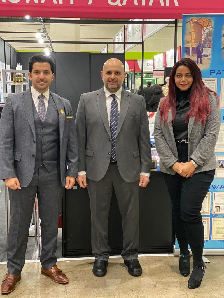 Ambassador Bader Al-Awadhi with Kuwaiti inventors