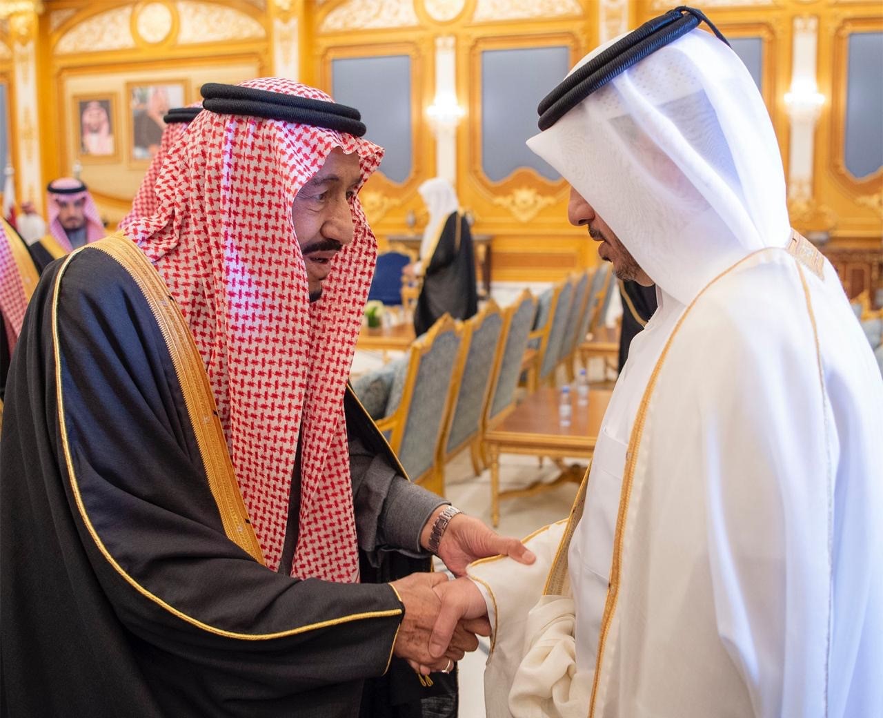 King Salman welcomed Qatar's Prime Minister