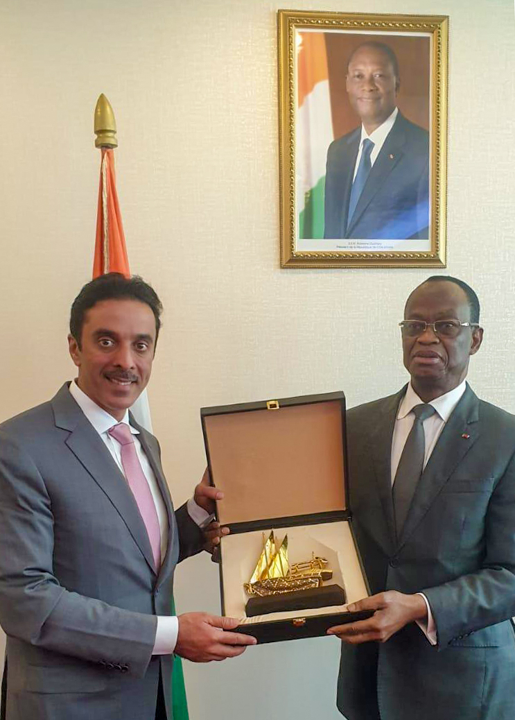 Ambassador Hamad Al-Mash'an with Secretary General of the Ministry of Foreign Affairsin the capital Yamoussoukra