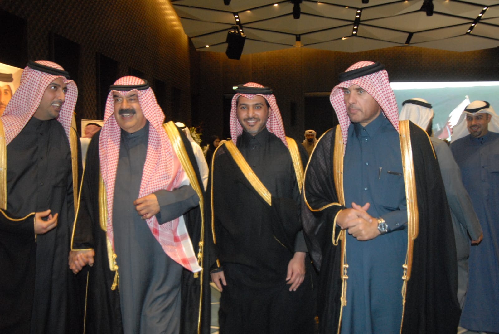 وكيل وزارة الخارجية خالد الجار الله مع السفير القطري