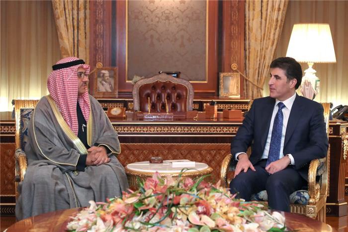 القنصل العام لدولة الكويت لدى اربيل الدكتور عمر الكندري يلتقي مع رئيس حكومة اقليم كردستان العراق نيجيرفان بارزاني