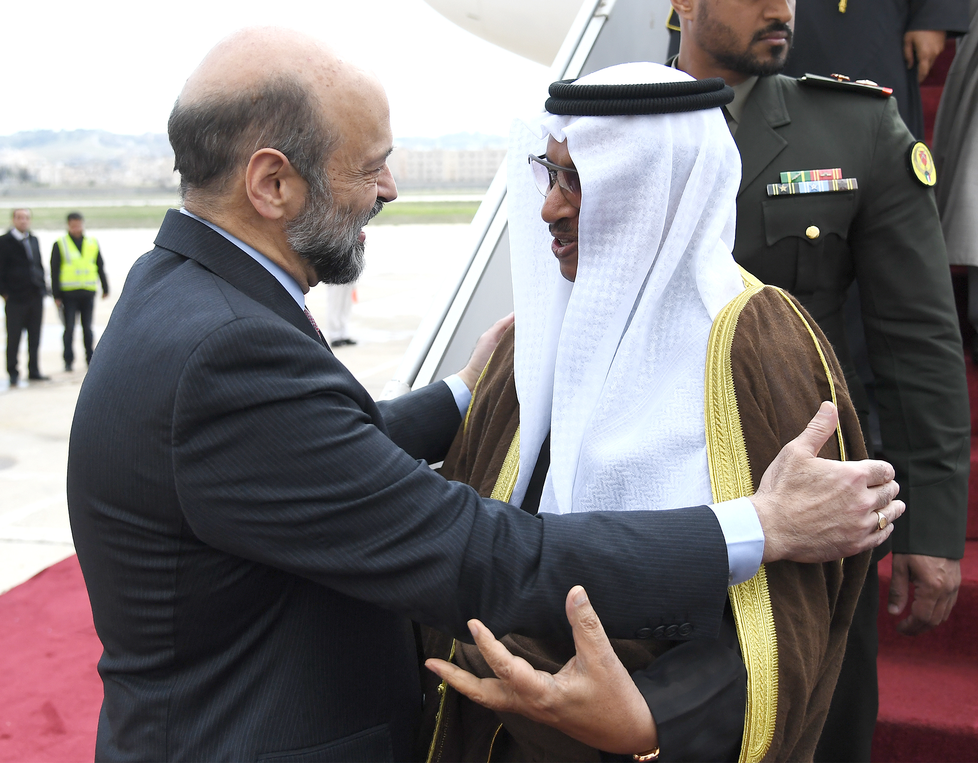 سمو الشيخ جابر المبارك الحمد الصباح رئيس مجلس الوزراء يصل إلى عمان في زيارة رسمية إلى المملكة الأردنية الشقيقة