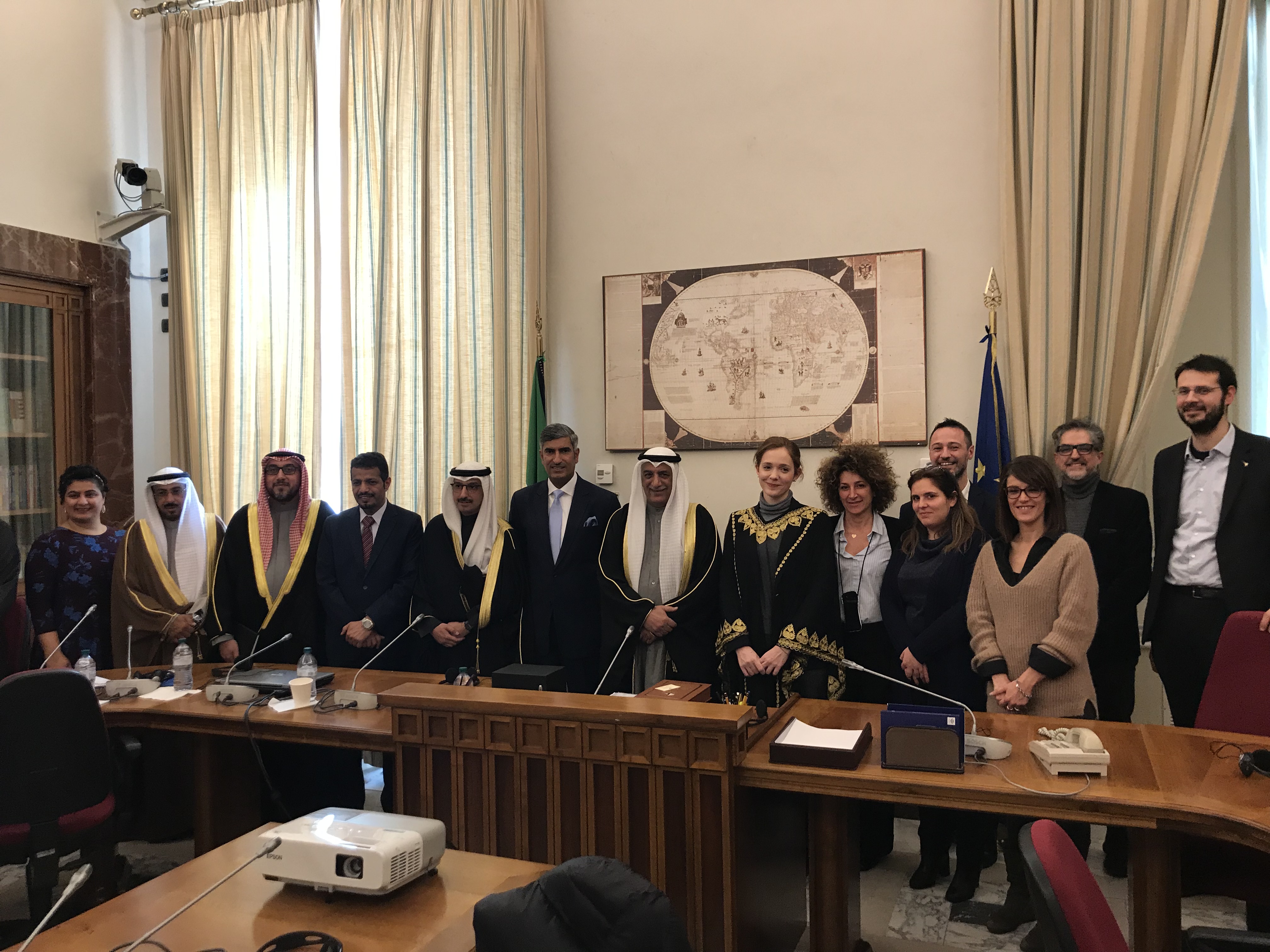 Visiting Kuwaiti lawmakers and their Italian counterparts