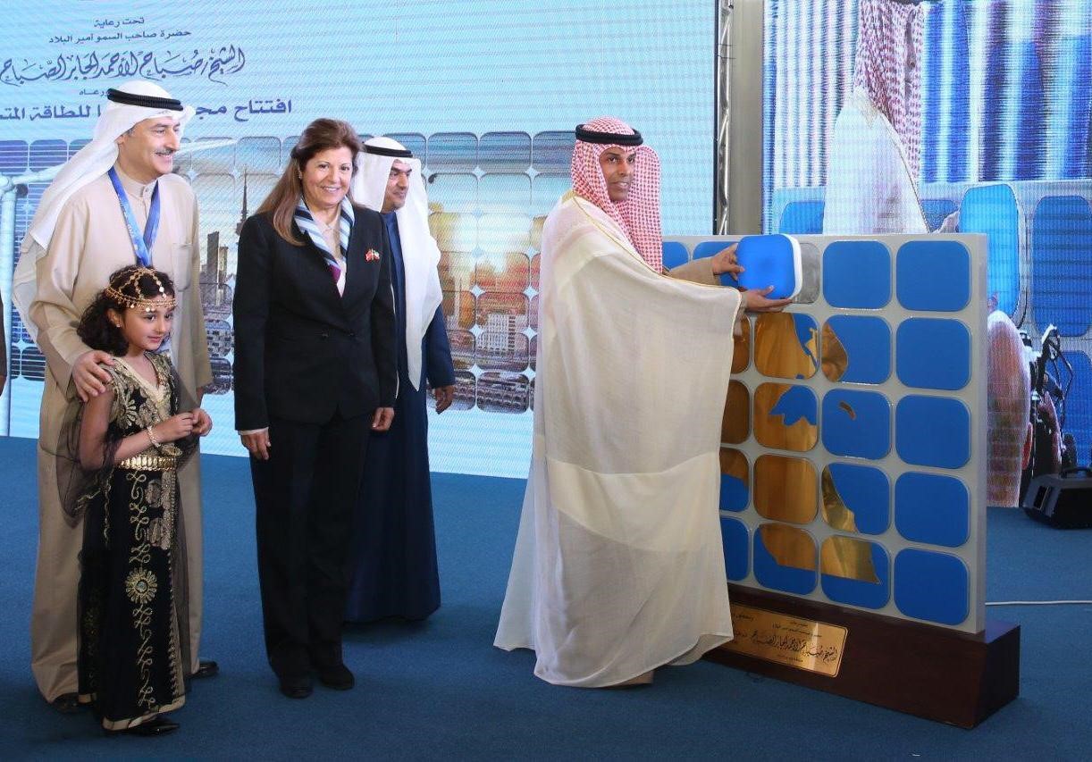 Minister of Oil, Electricity and Water Dr. Khaled Al-Fadhel in a ceremony, organized by (KISR), inaugurating the first phase of Al-Shagaya project