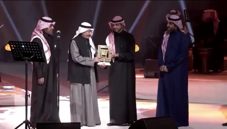 تكريم الفنان الكويتي الكبير عبدالكريم عبدالقادر على مسرح (مرايا)