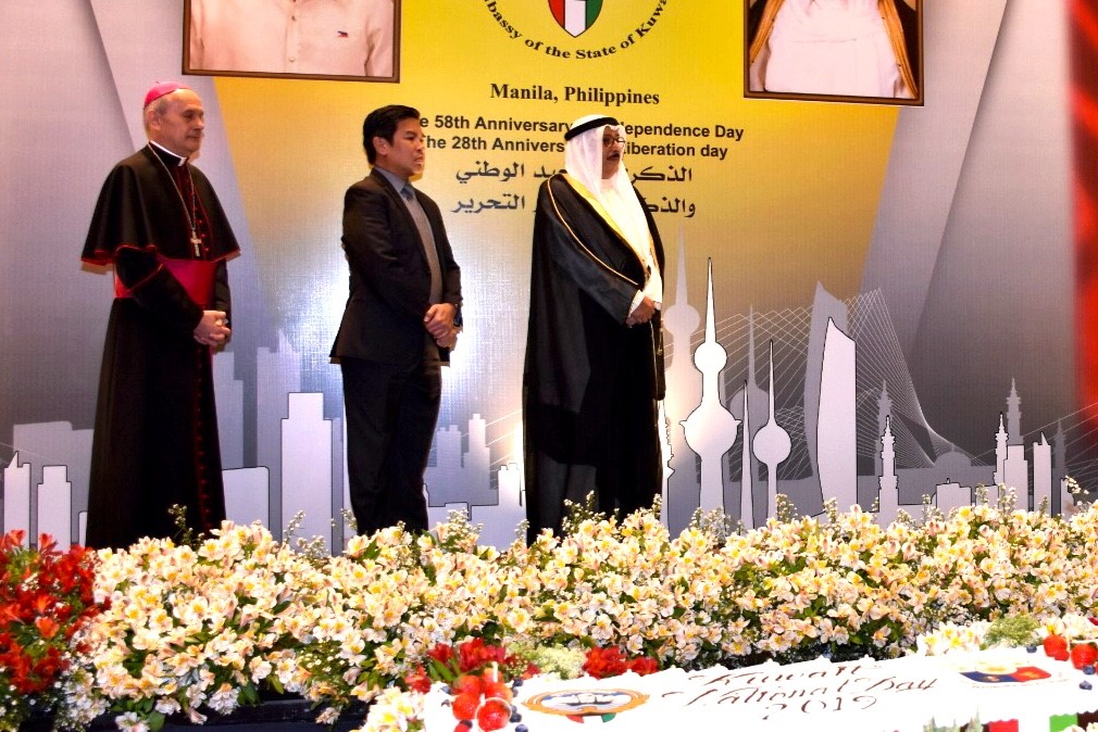 سفير الكويت لدى الفلبين مساعد صالح الذويخ خلال احتفال السفارة بالأعياد الوطنية