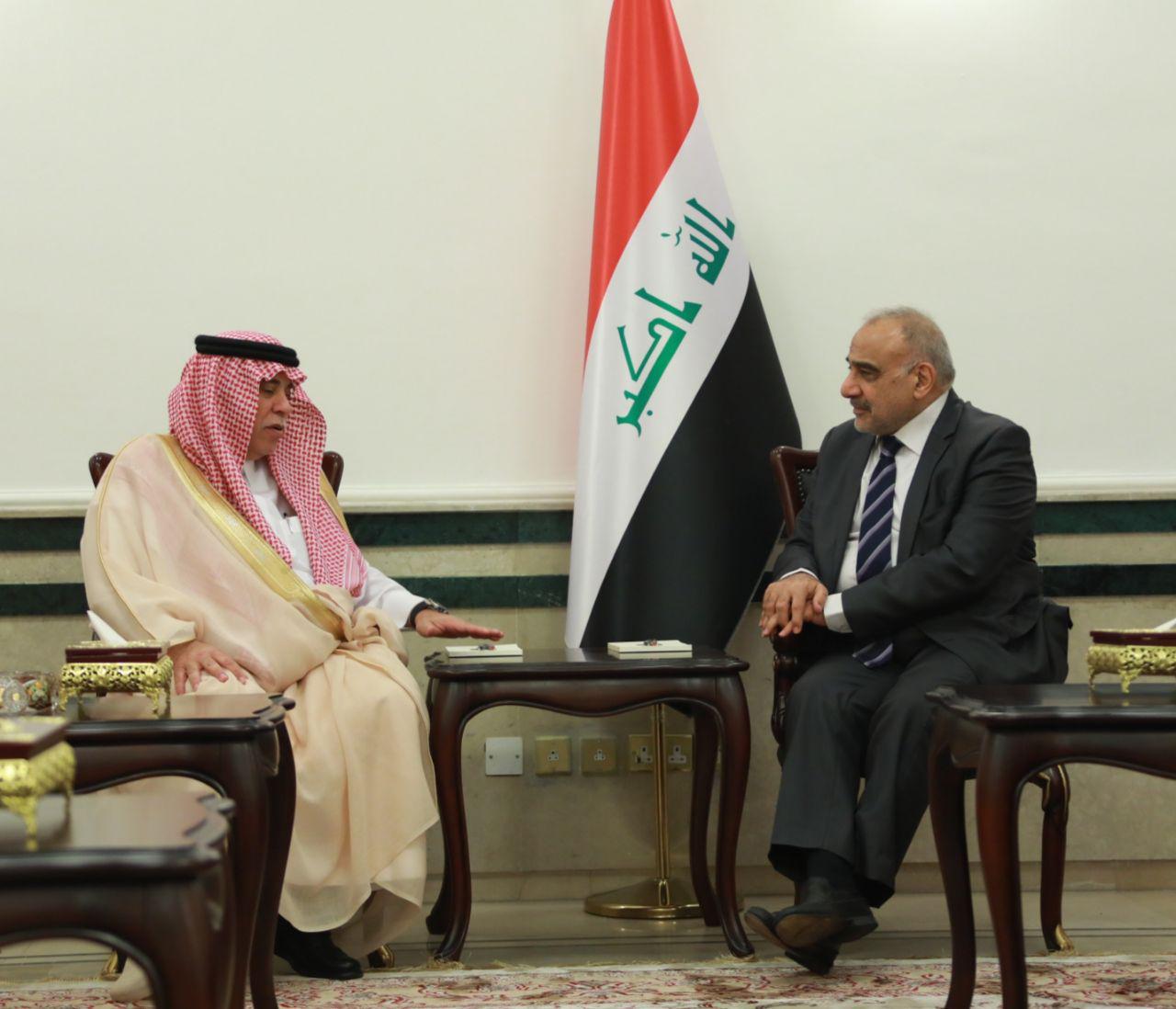 رئيس الوزراء العراقي عادل عبد المهدي مع وزير التجارة والاستثمار السعودي ماجد القصبي